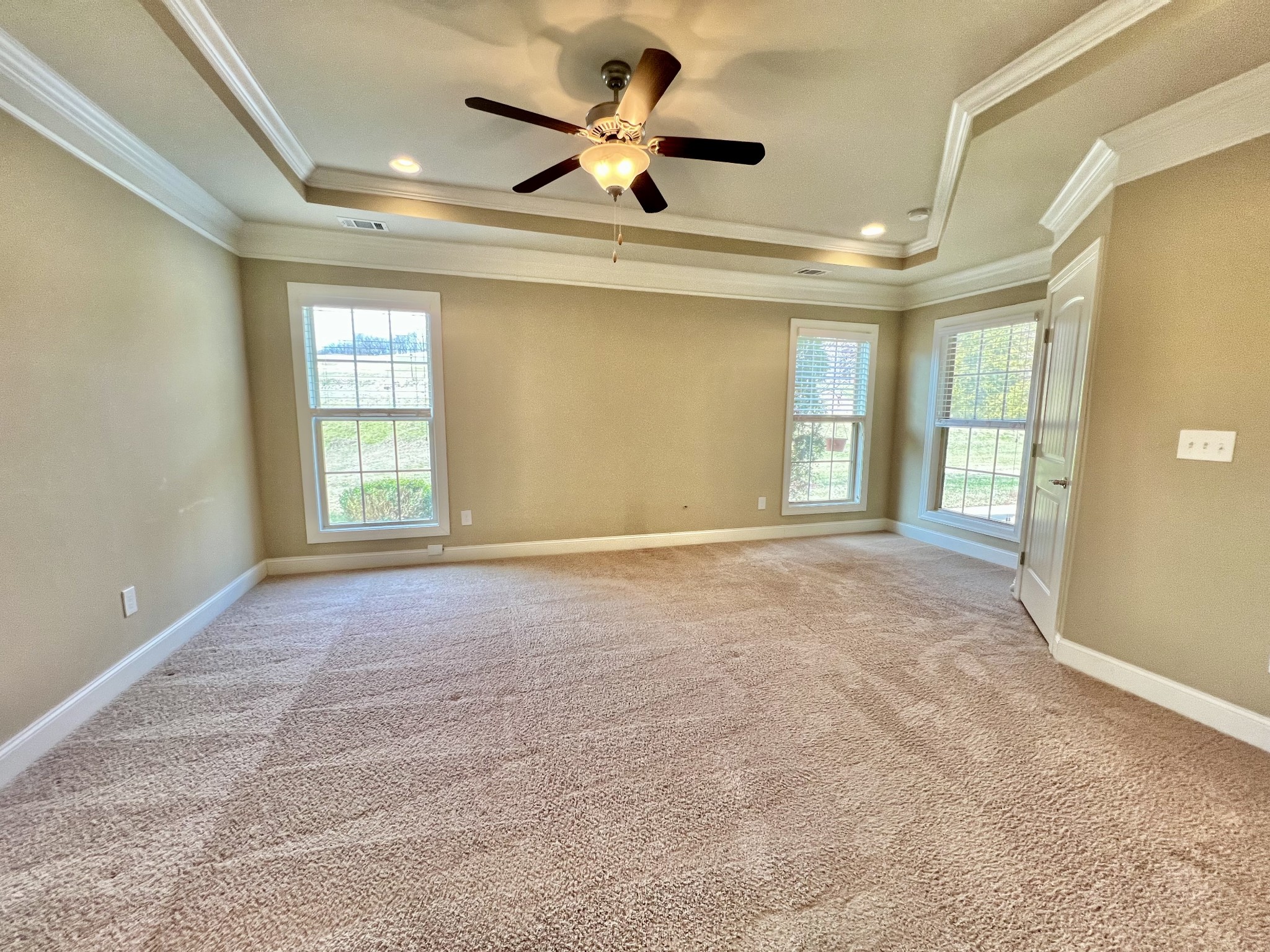 128 Village Cir Property Photo 24