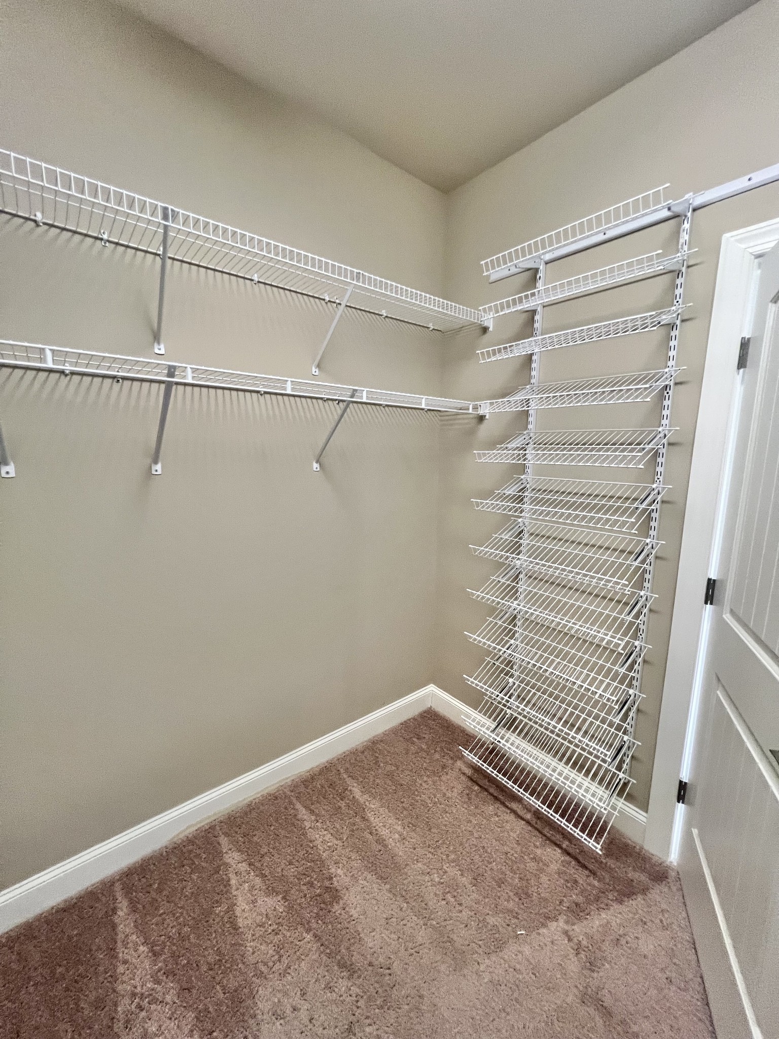 128 Village Cir Property Photo 32
