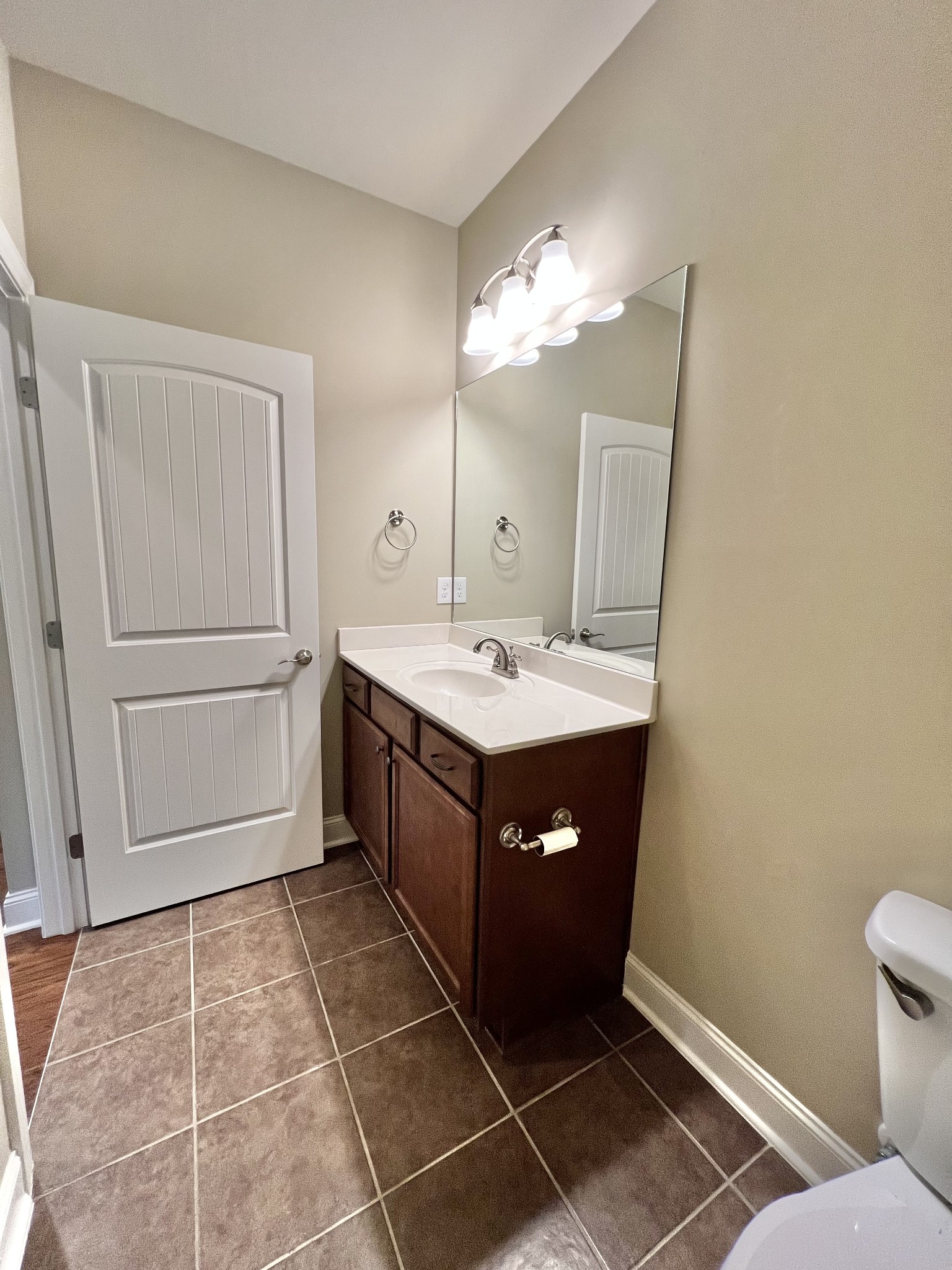 128 Village Cir Property Photo 37