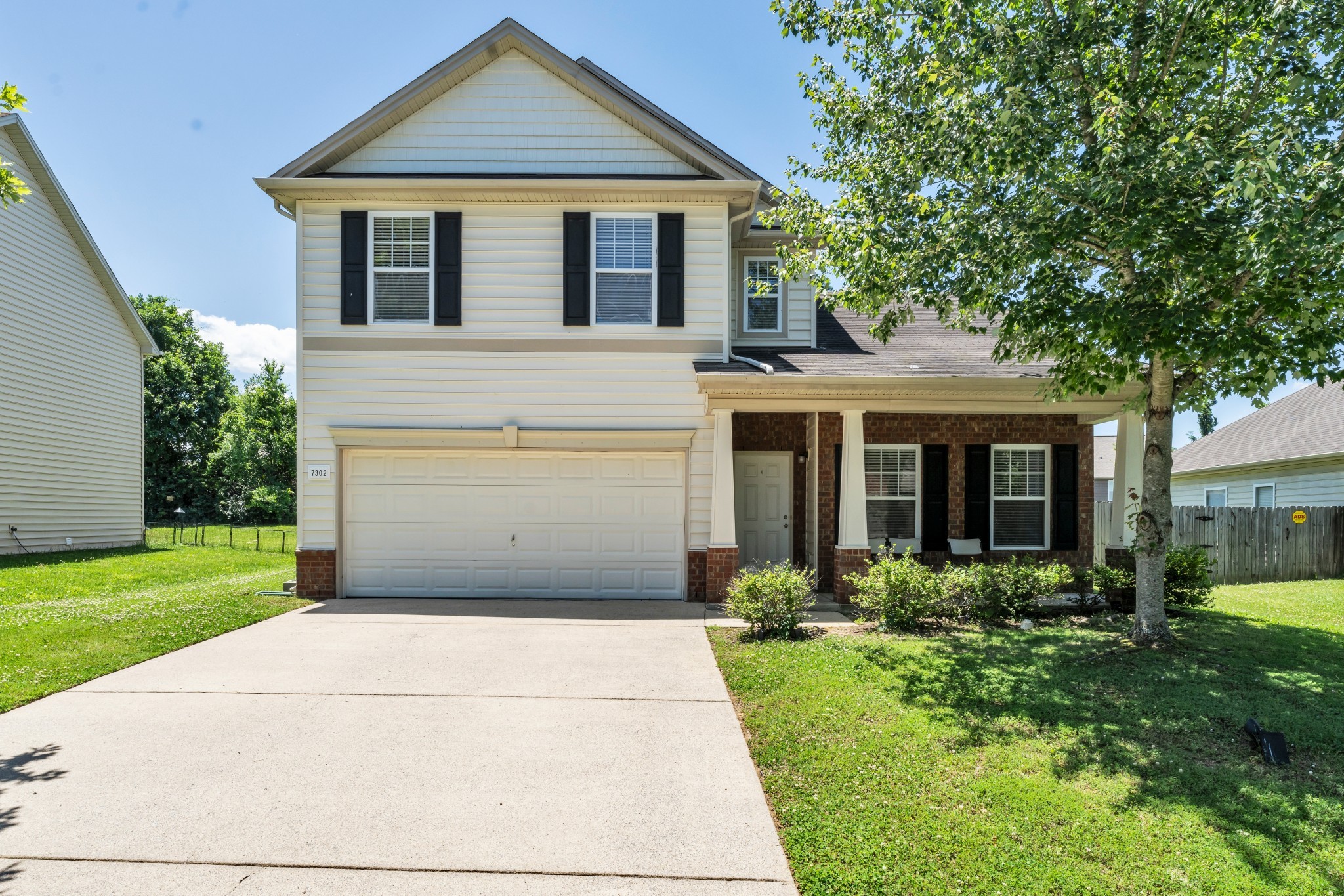 7302 Autumn Crossing Way Property Photo