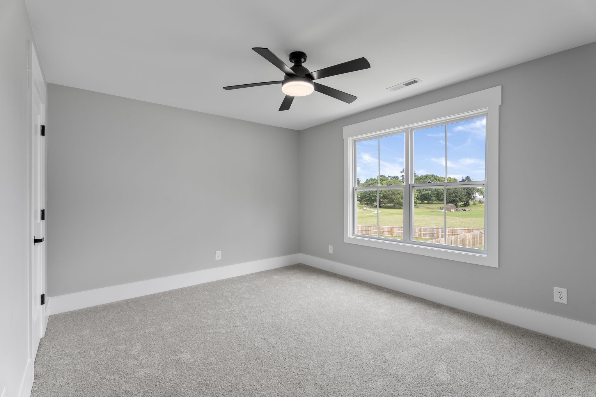 6021 Riverview Dr Property Photo 15
