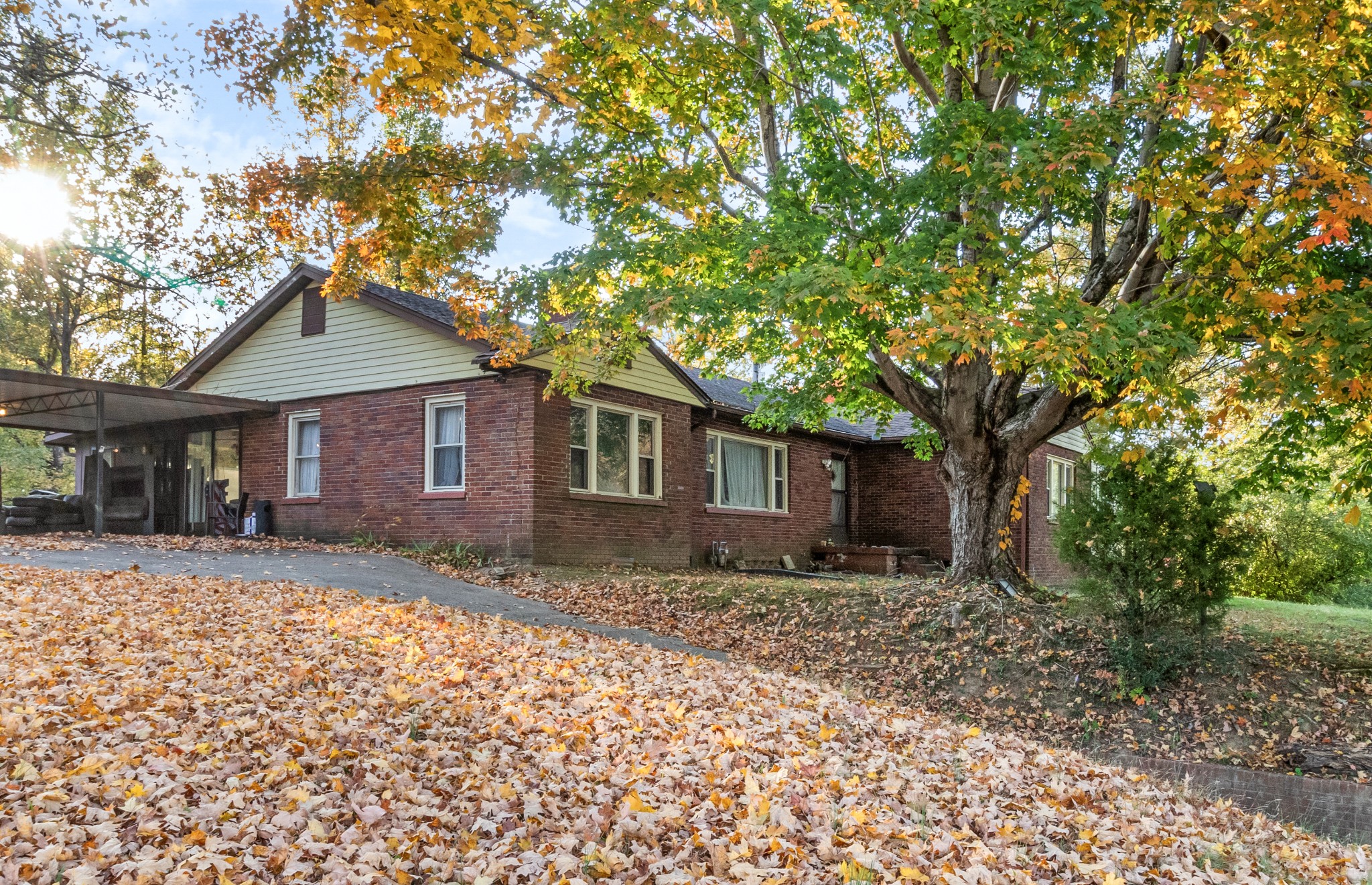 2288 Old Ashland City Rd Property Photo 1