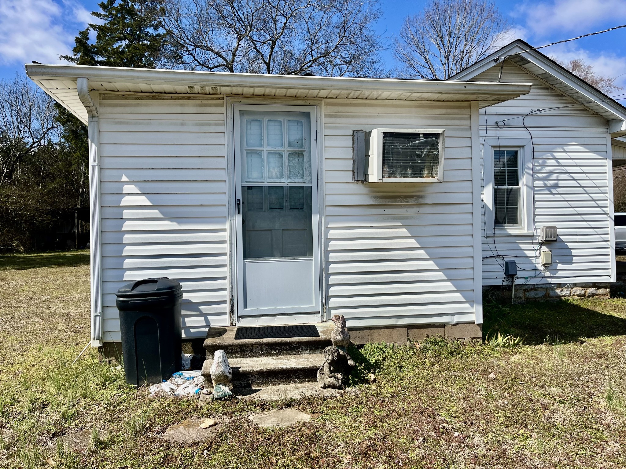 128 Pinhook Rd Property Photo 14