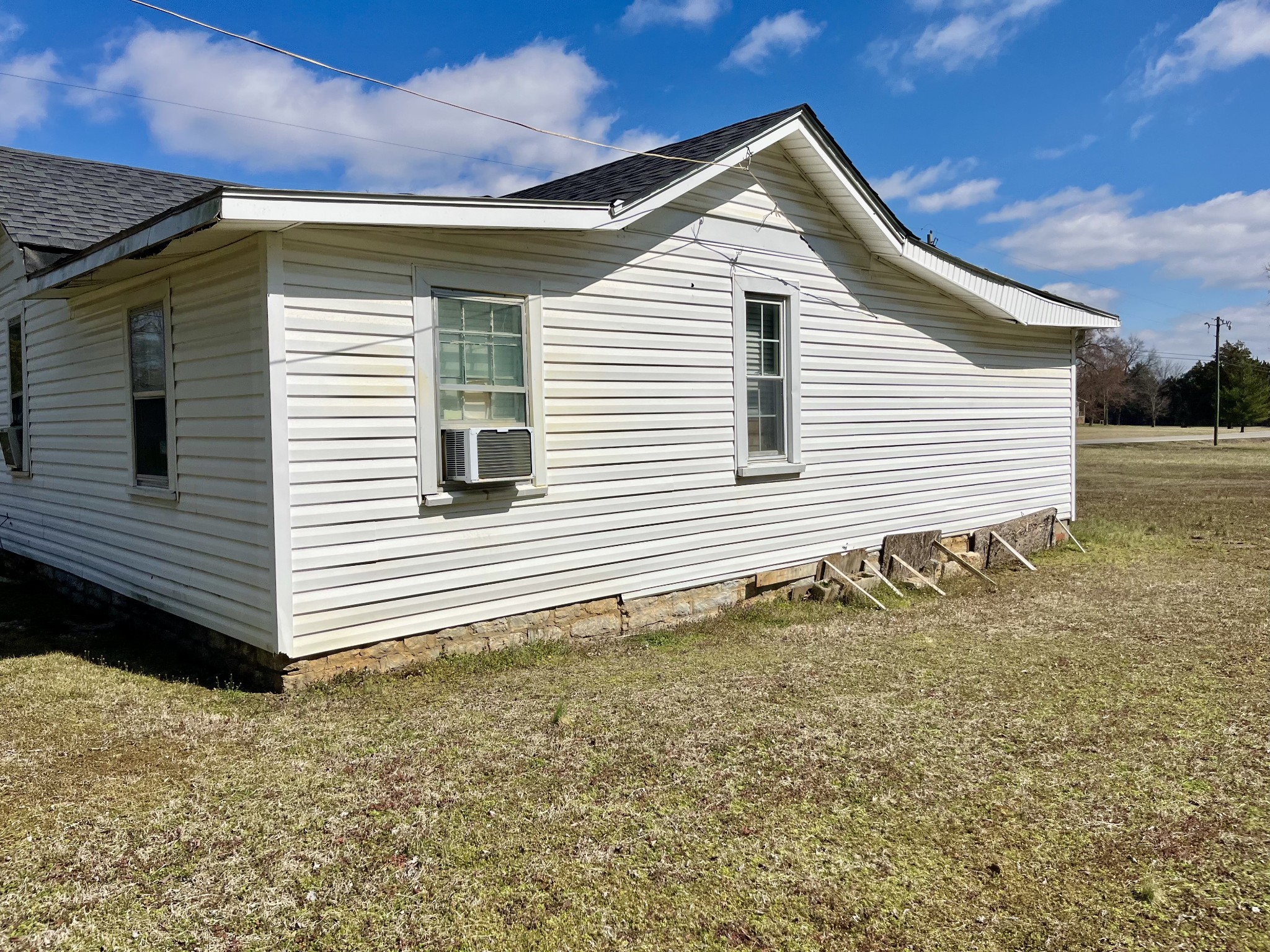128 Pinhook Rd Property Photo 17