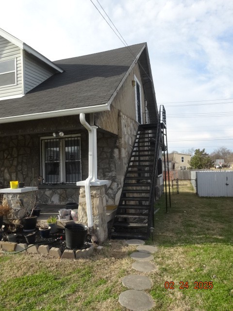 1712 Knowles St Property Photo 2