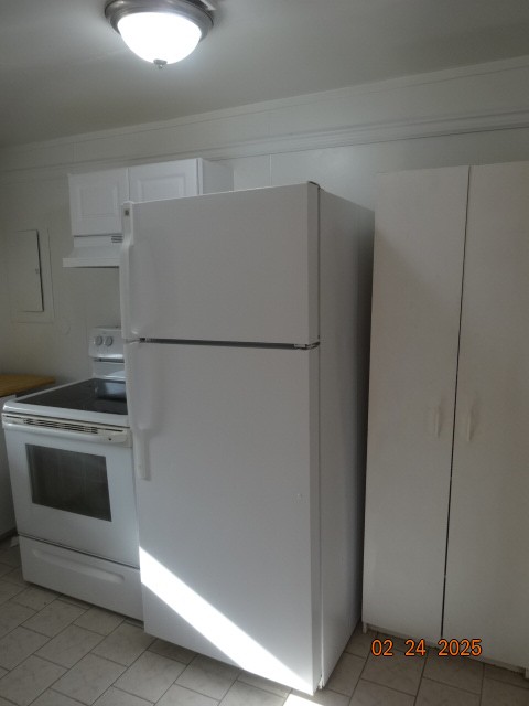1712 Knowles St Property Photo 7