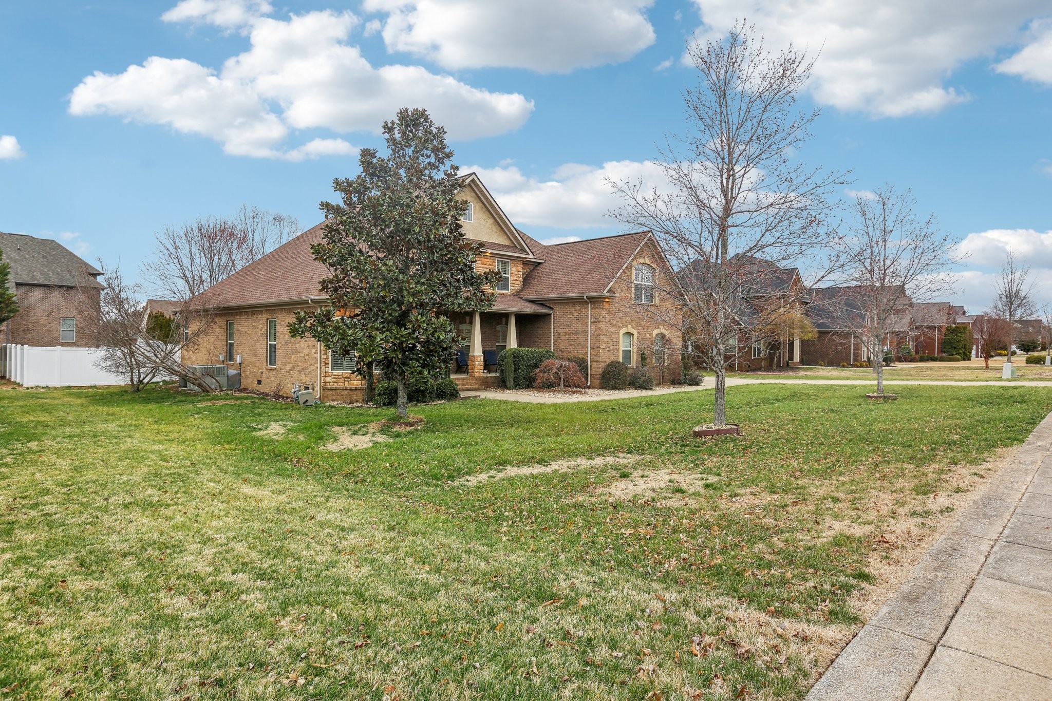 2715 Battleground Dr Property Photo 5