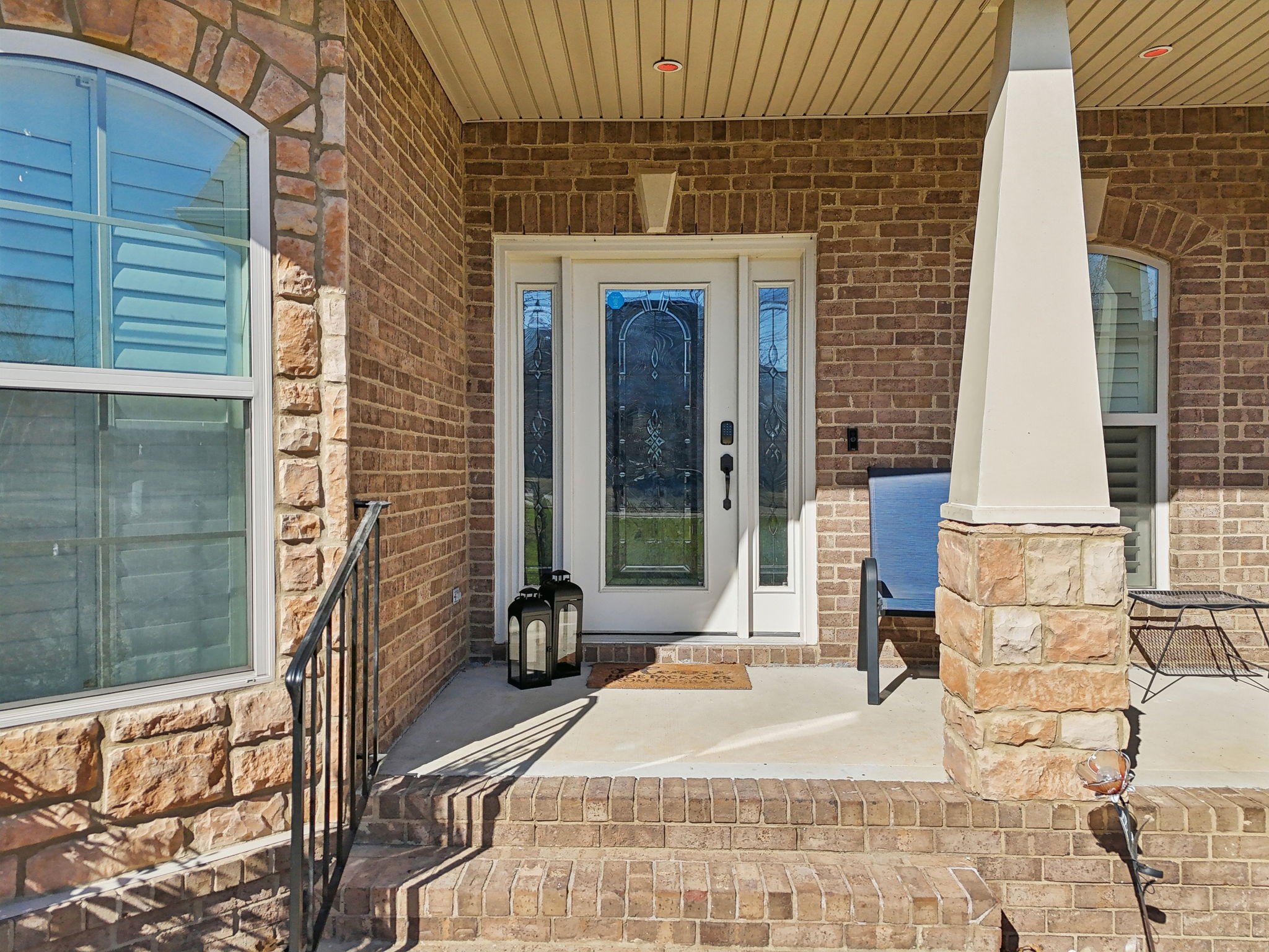 2715 Battleground Dr Property Photo 8