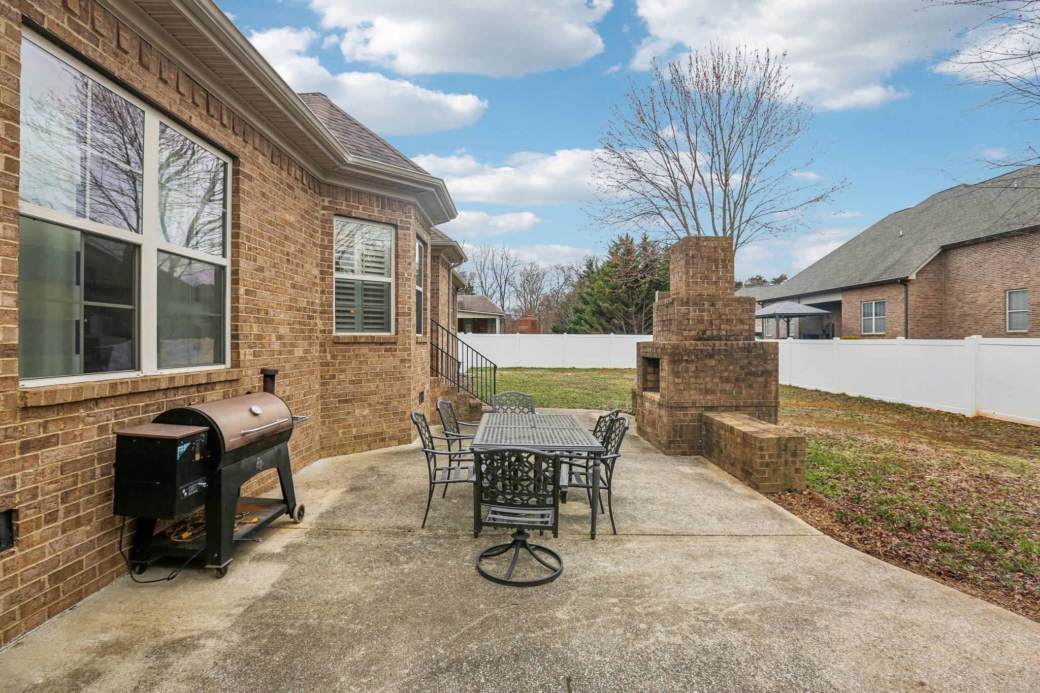 2715 Battleground Dr Property Photo 78