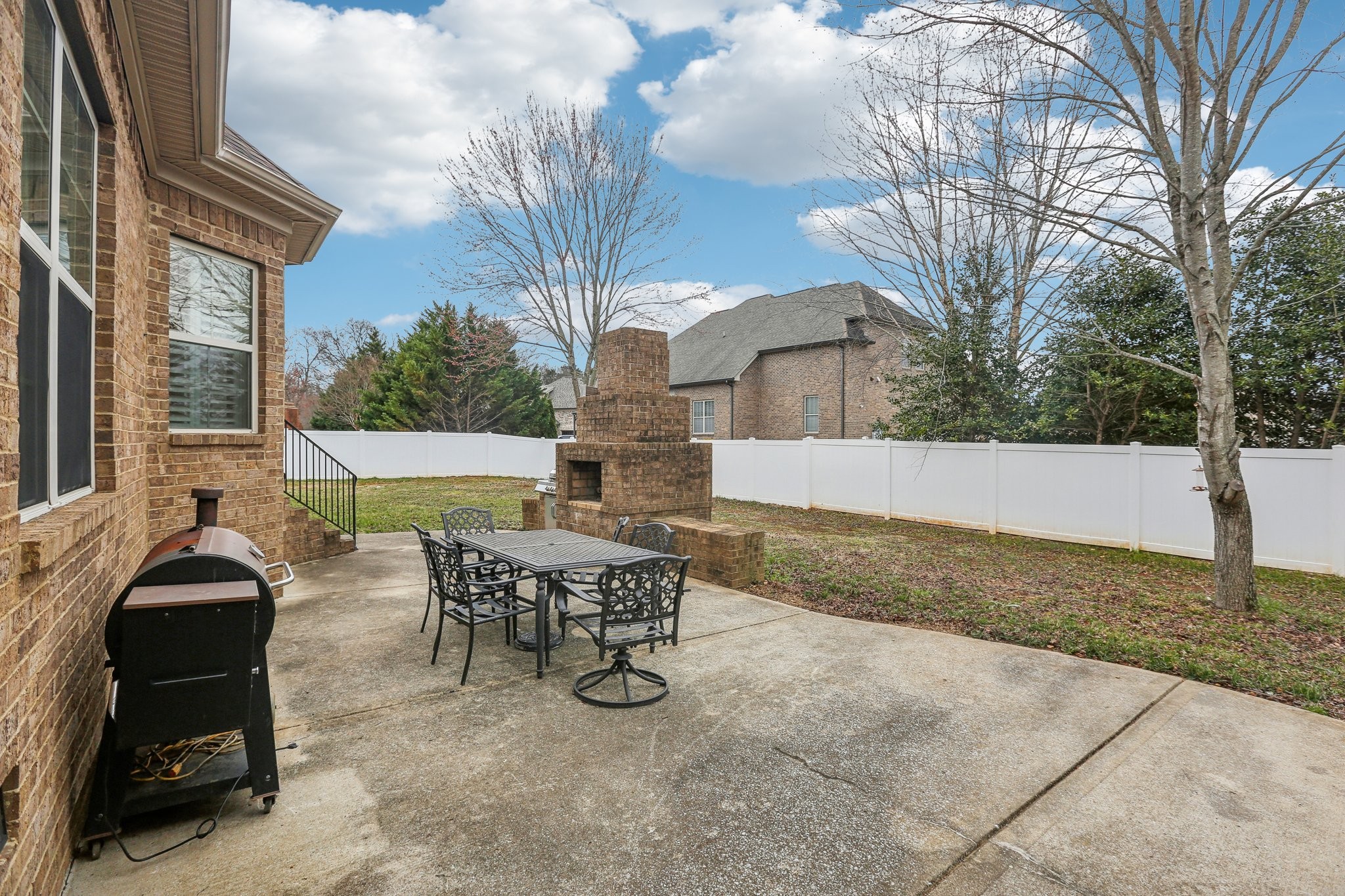2715 Battleground Dr Property Photo 79