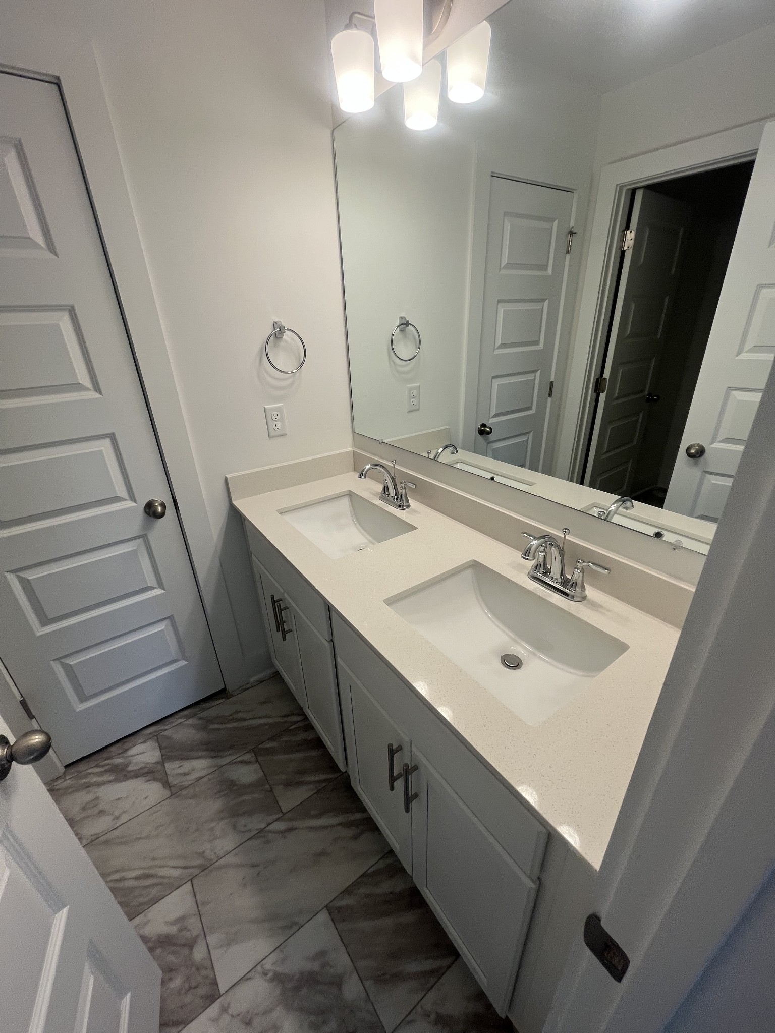 3137 Arbor Valley Rd Property Photo 15