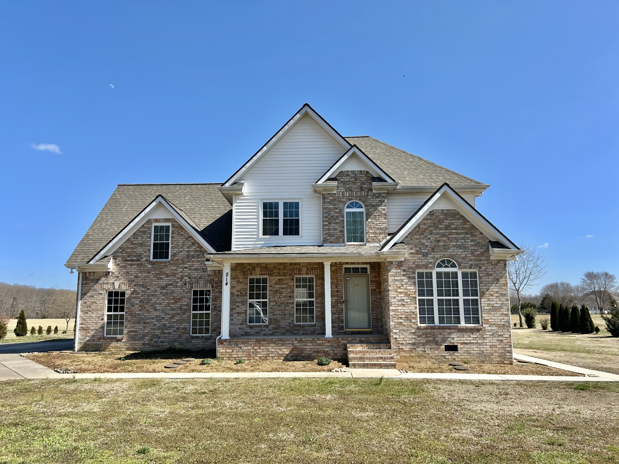 214 Mitchell Ln Property Photo