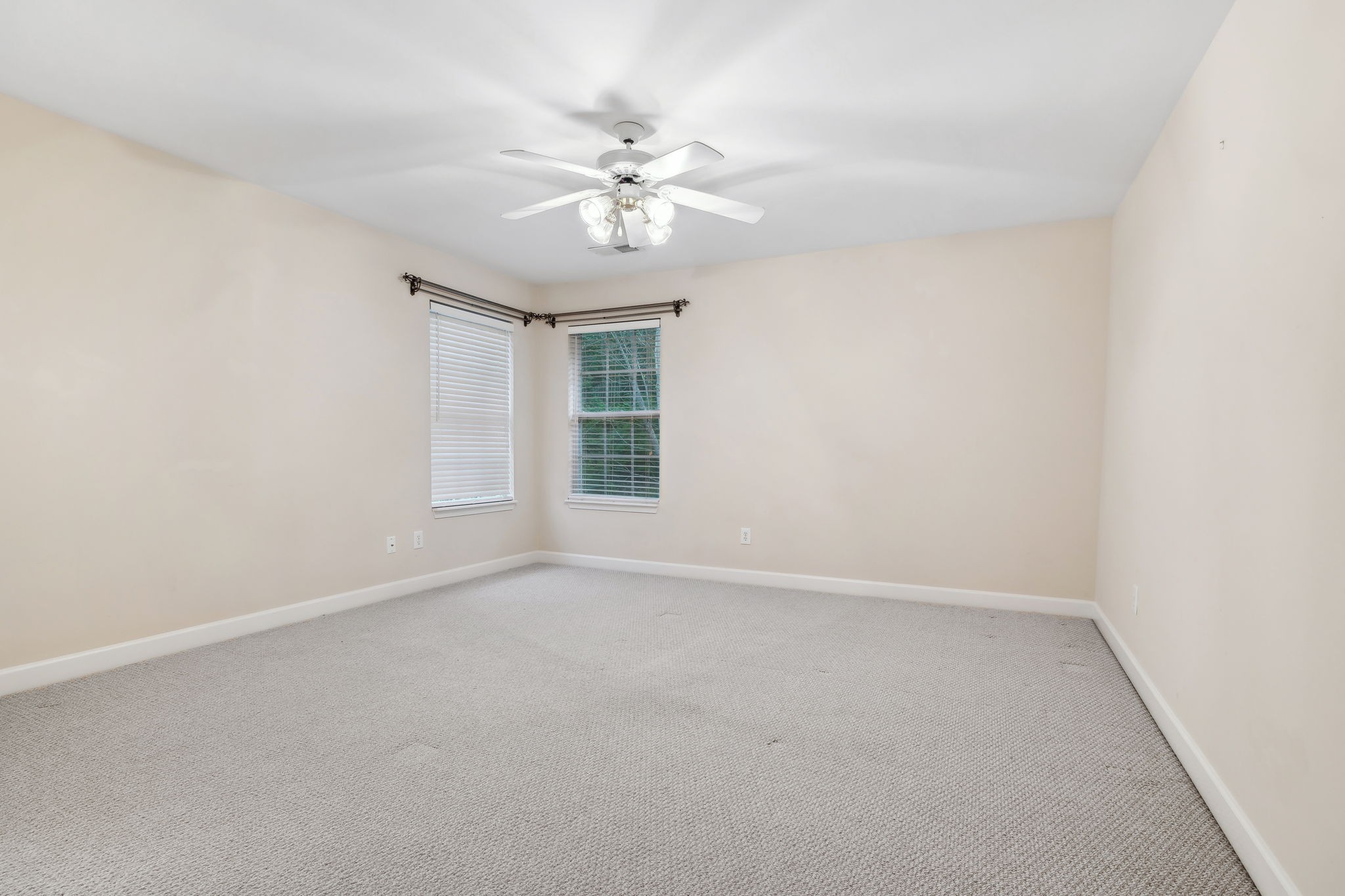 5225 Whispering Valley Dr Property Photo 24