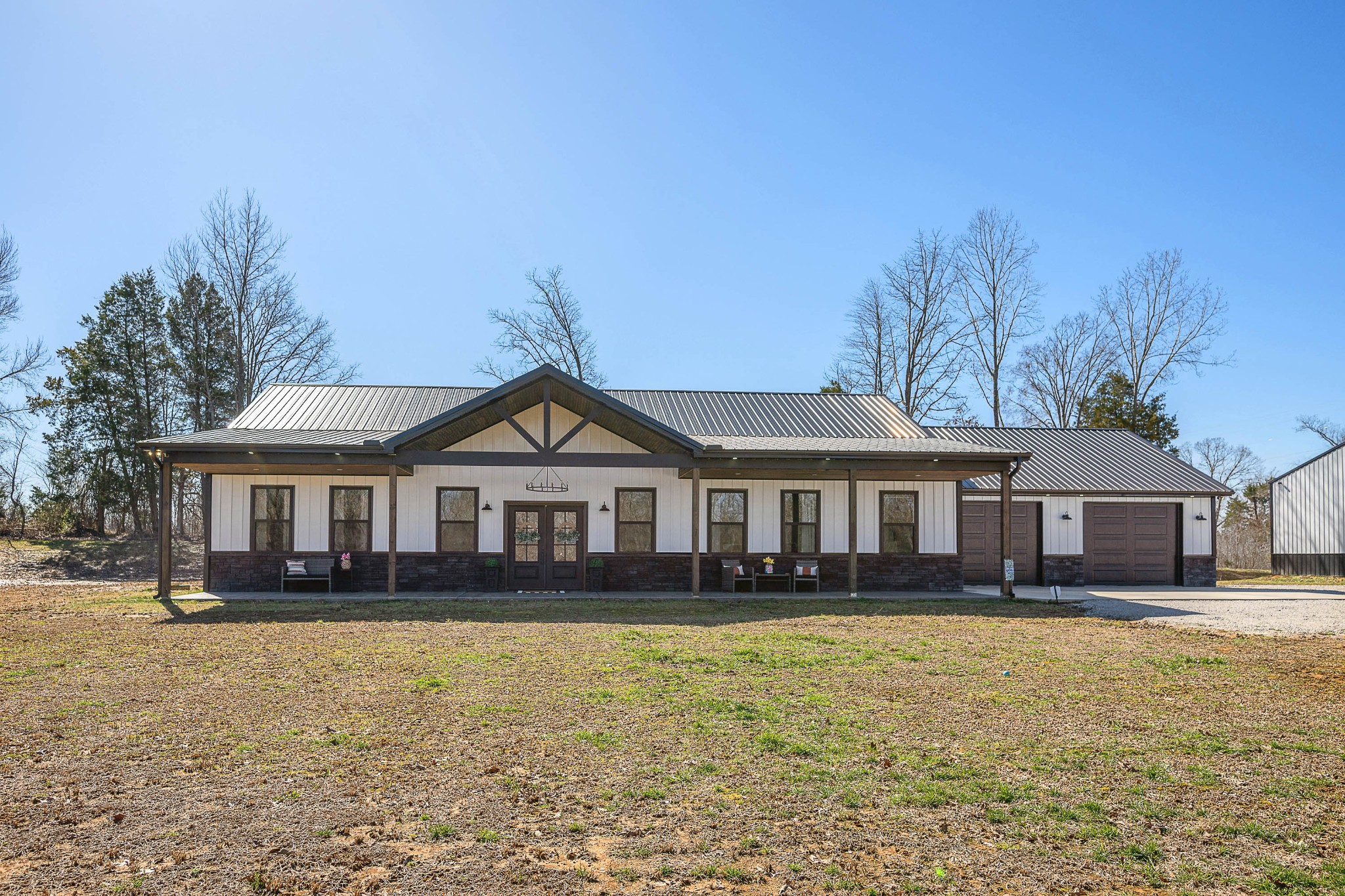 895 Brooksie Thompson Rd Property Photo