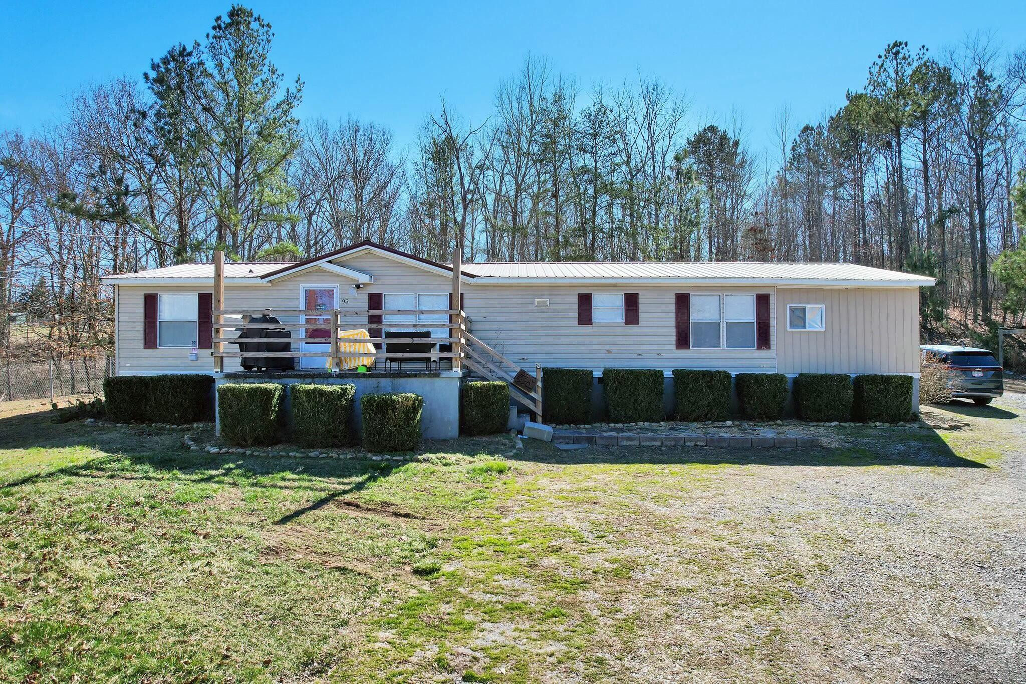 95 Leppizan Trail Property Photo