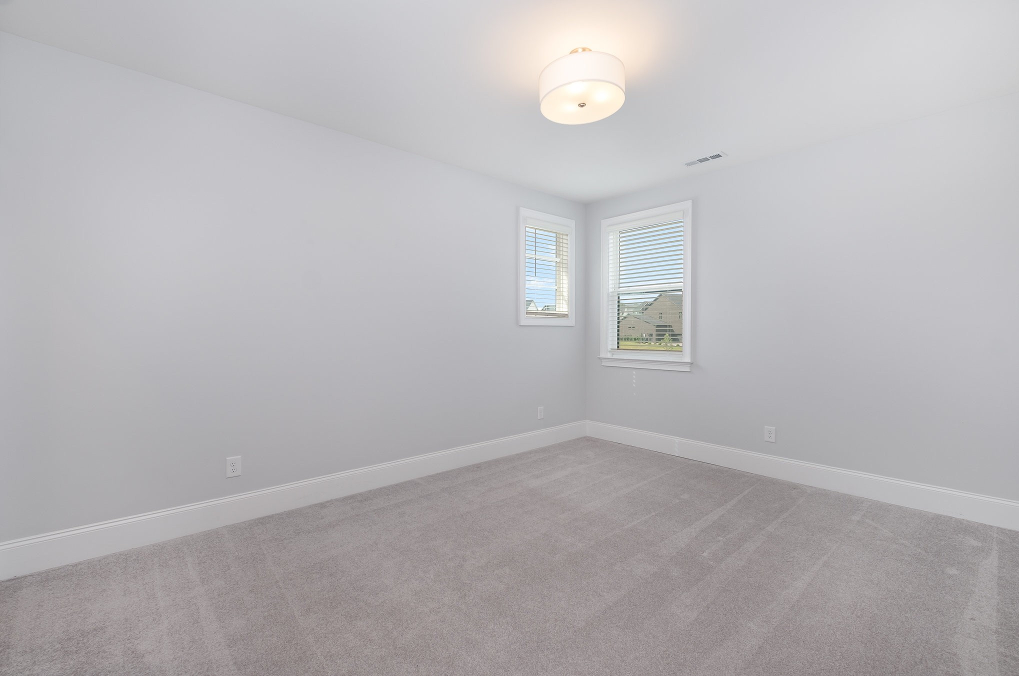 1053 Annecy Pkwy Property Photo 52