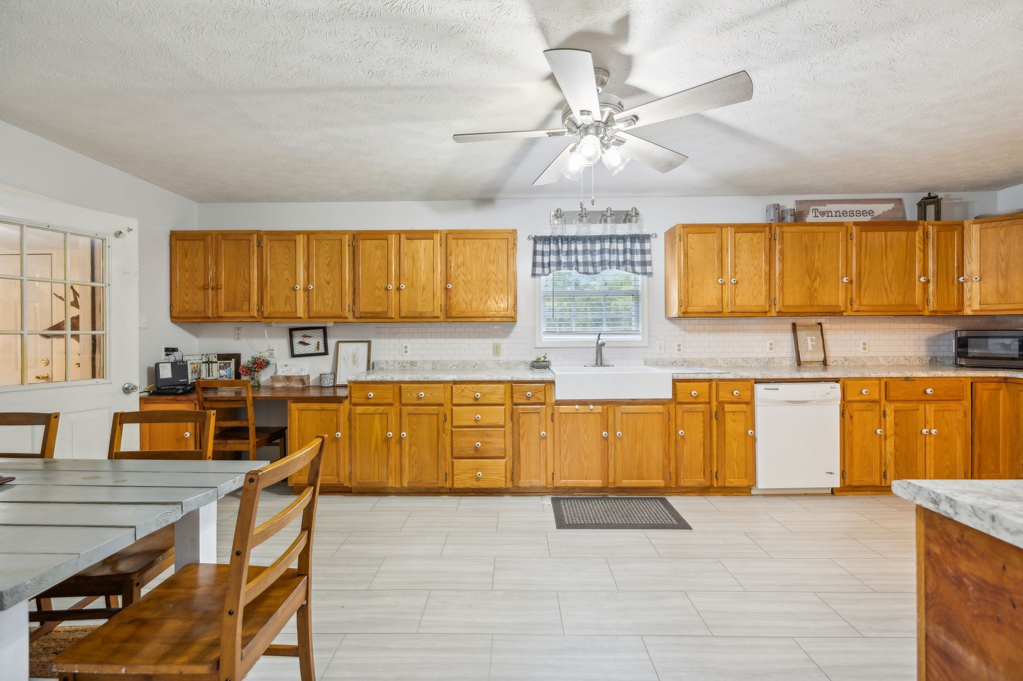 1936 Word Rd Property Photo 2