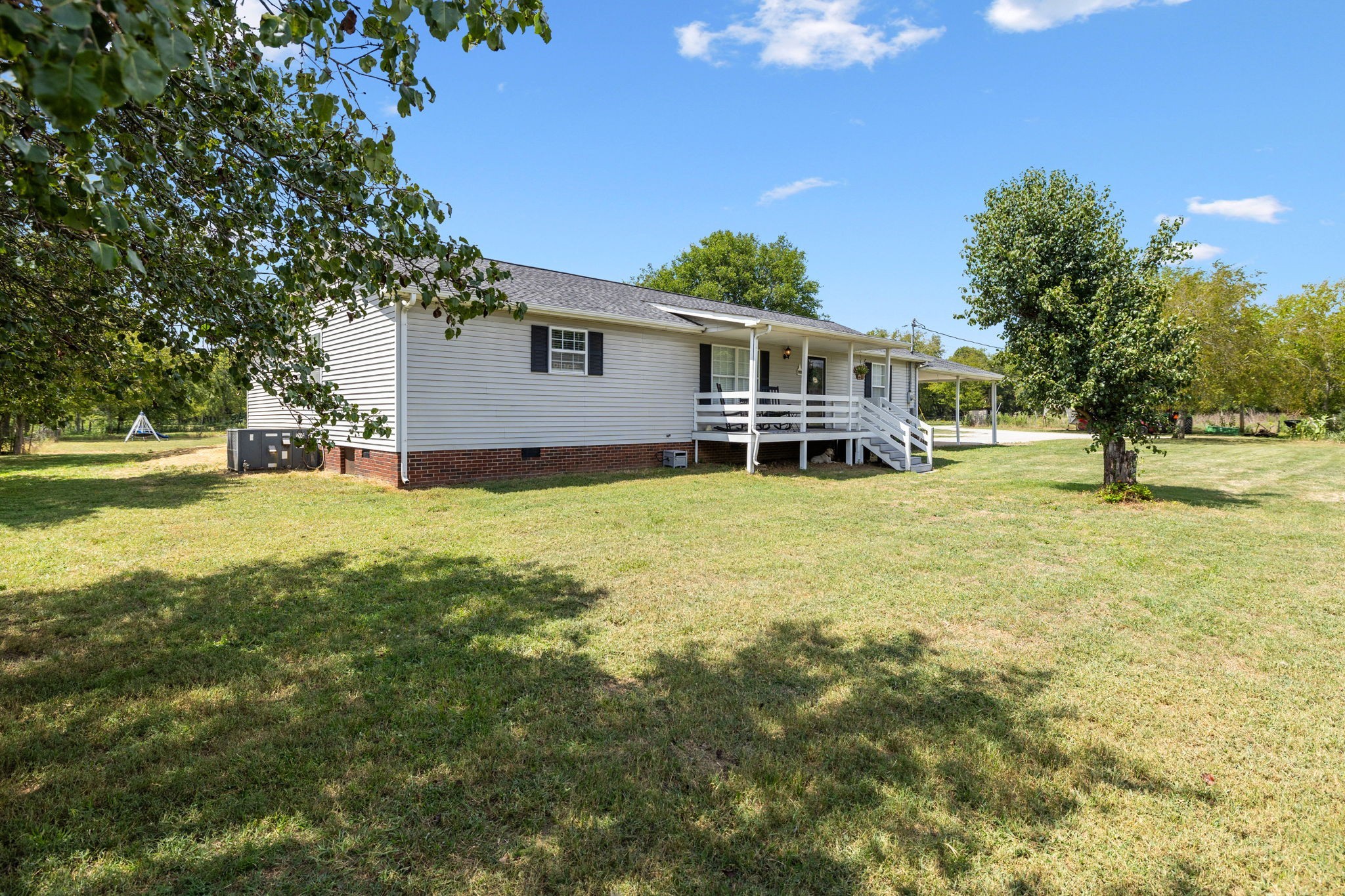1936 Word Rd Property Photo 3