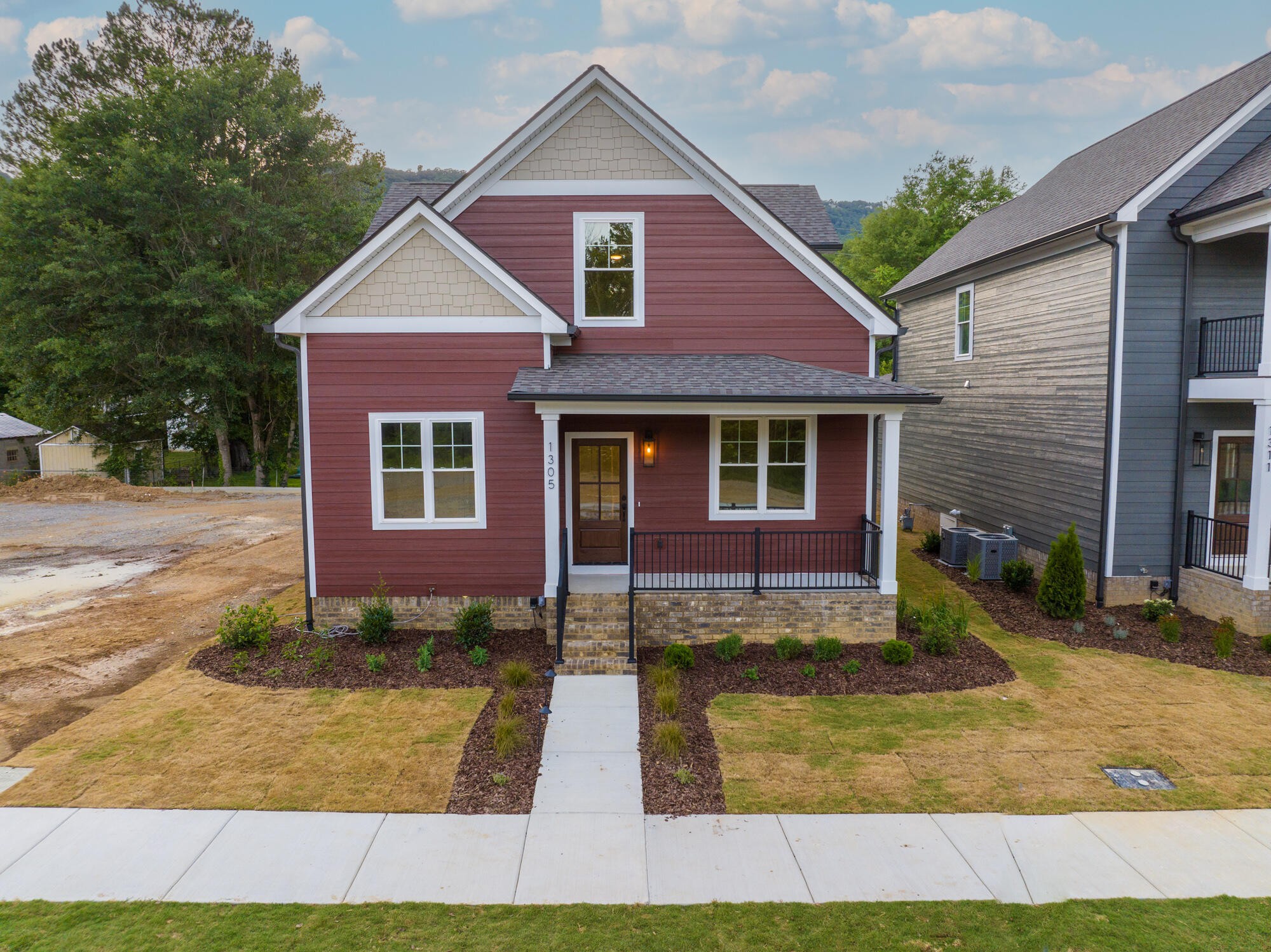 1305 Thomas Avenue Property Photo