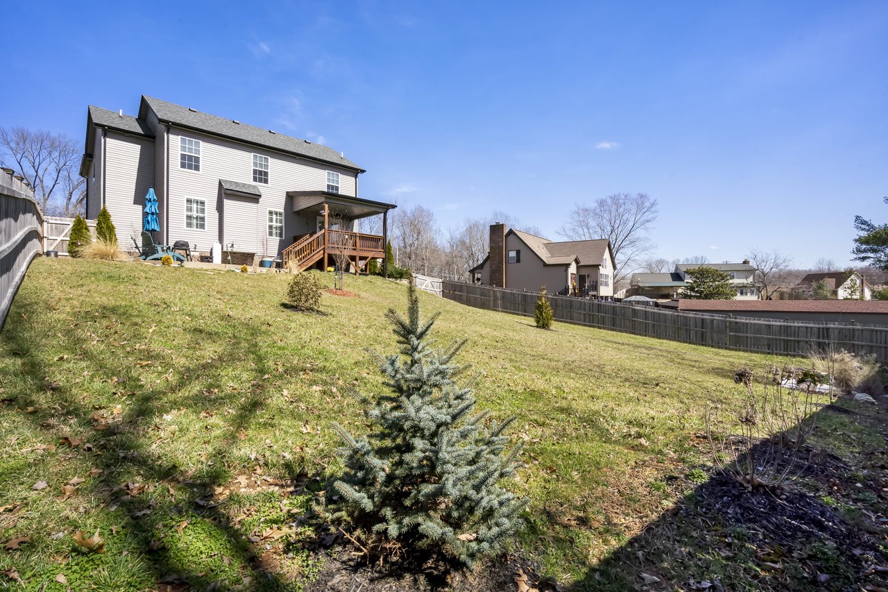 2474 Shadowood Rd Property Photo 4