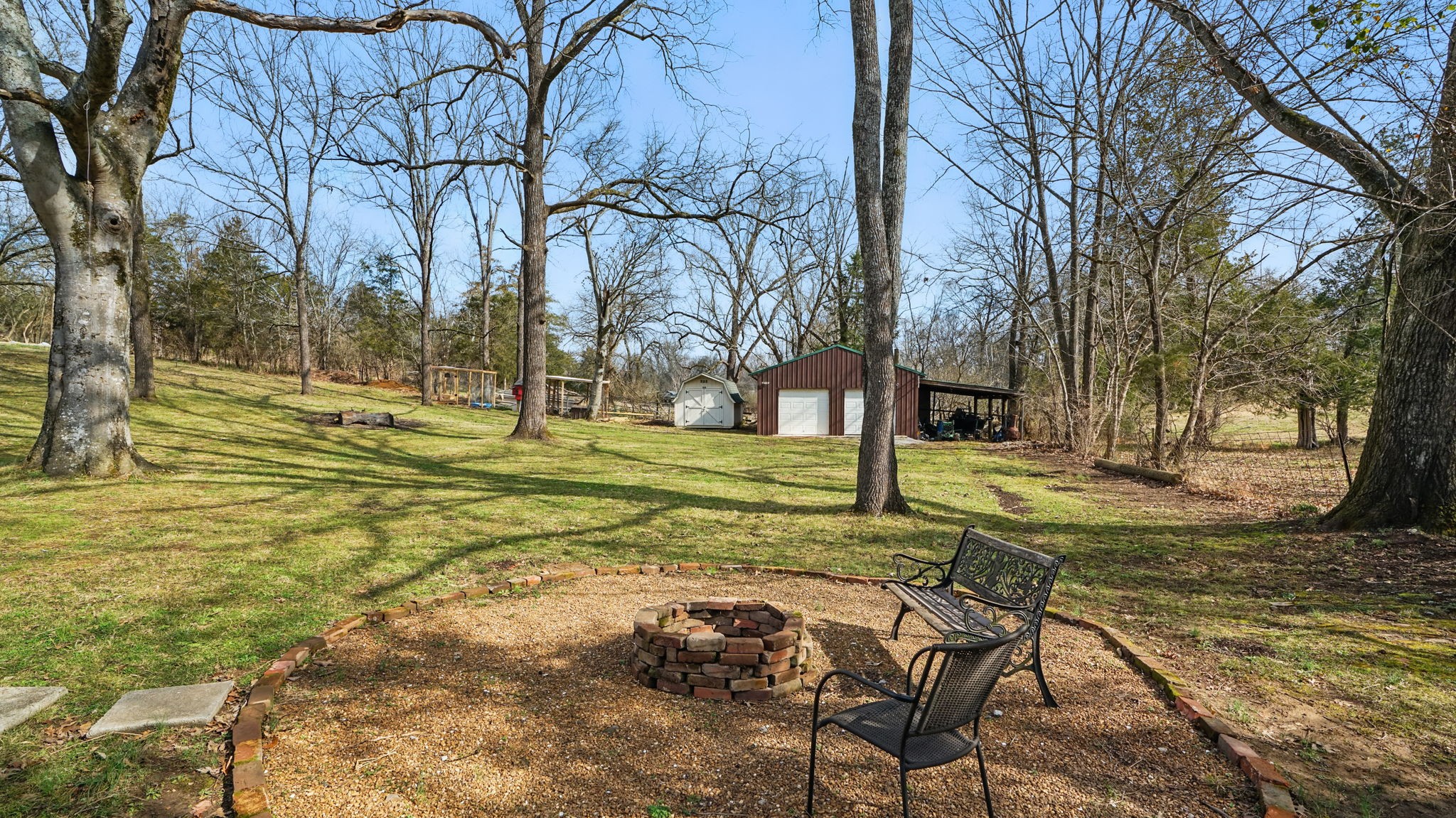 136 Sunset Dr Property Photo 28