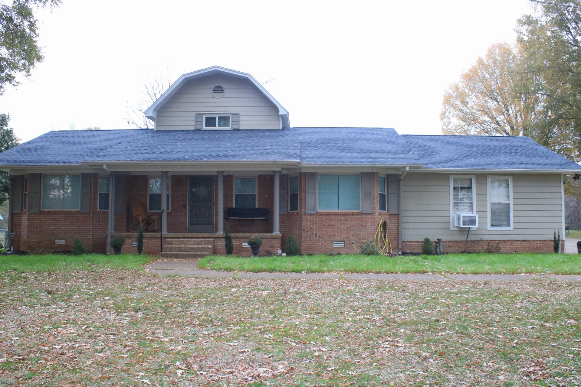 641 Anderson Rd, Ne Property Photo