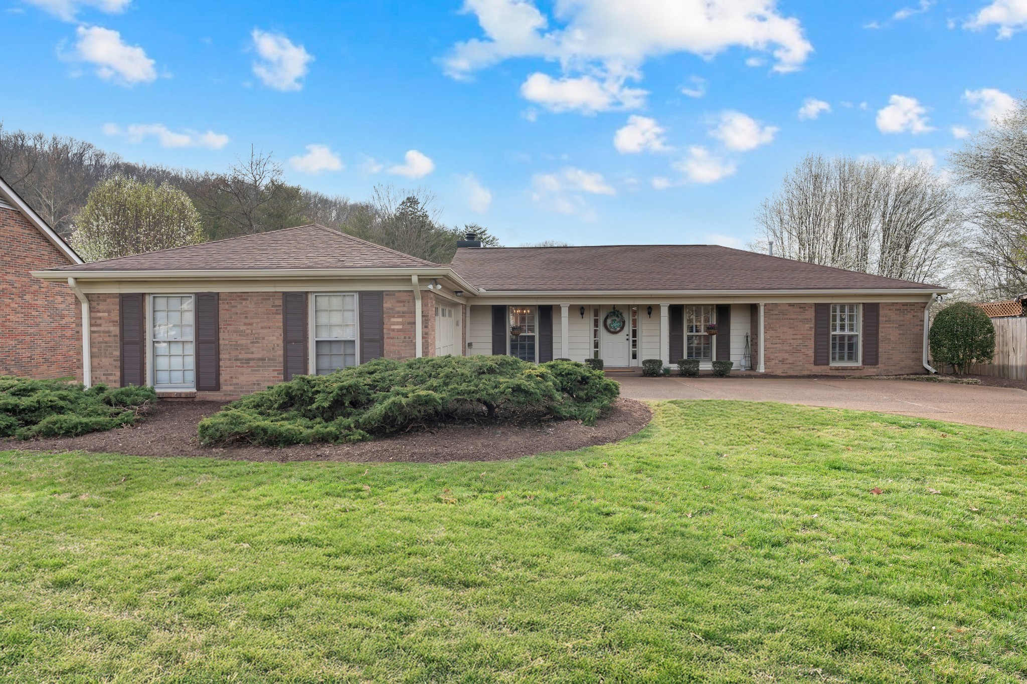 1307 Blue Springs Rd Property Photo 1