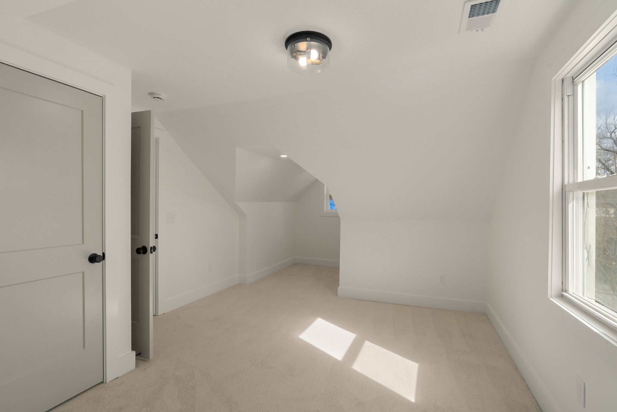 2833 Bronte Ave Property Photo 31