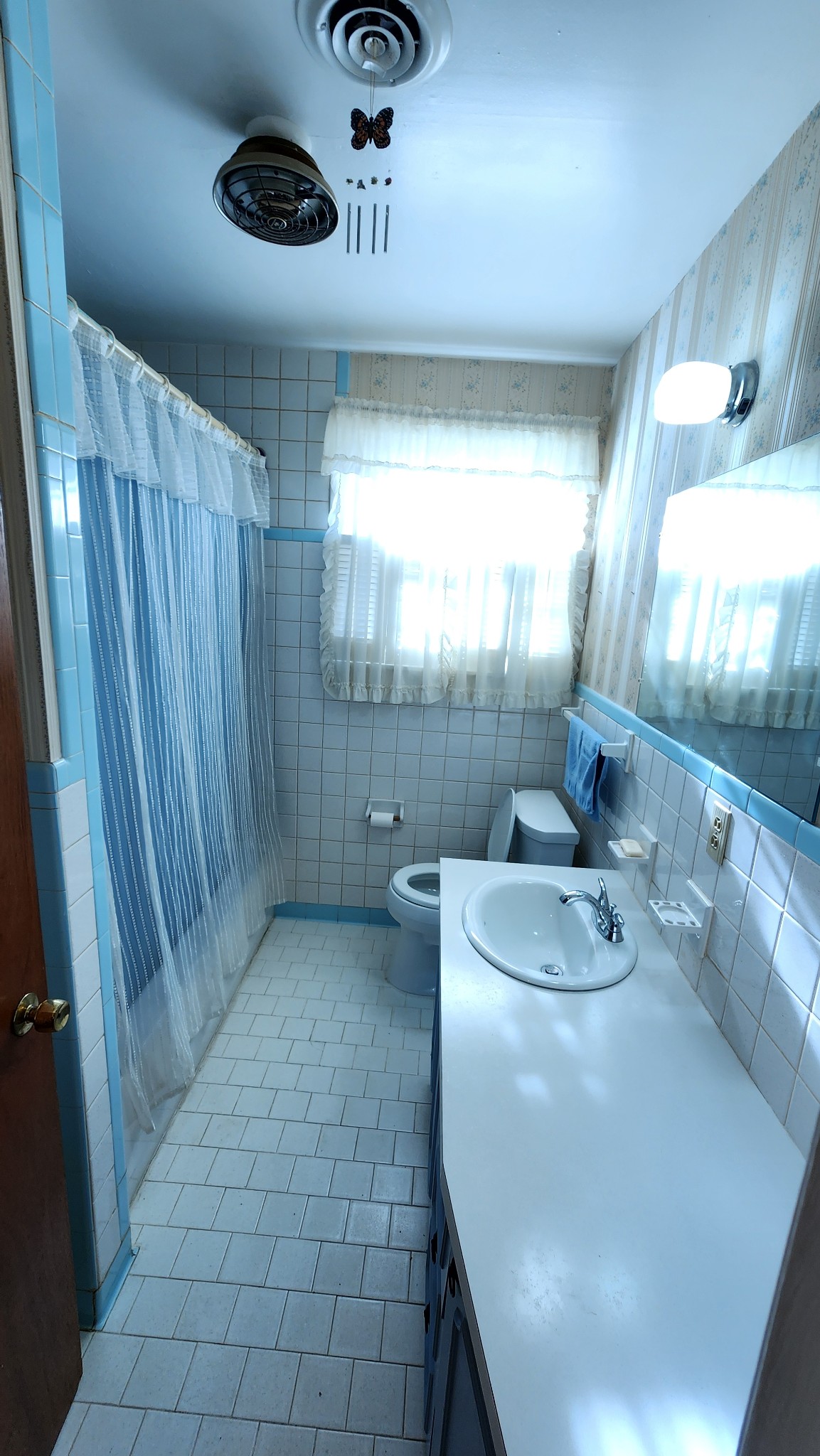 608 May Dr Property Photo 19