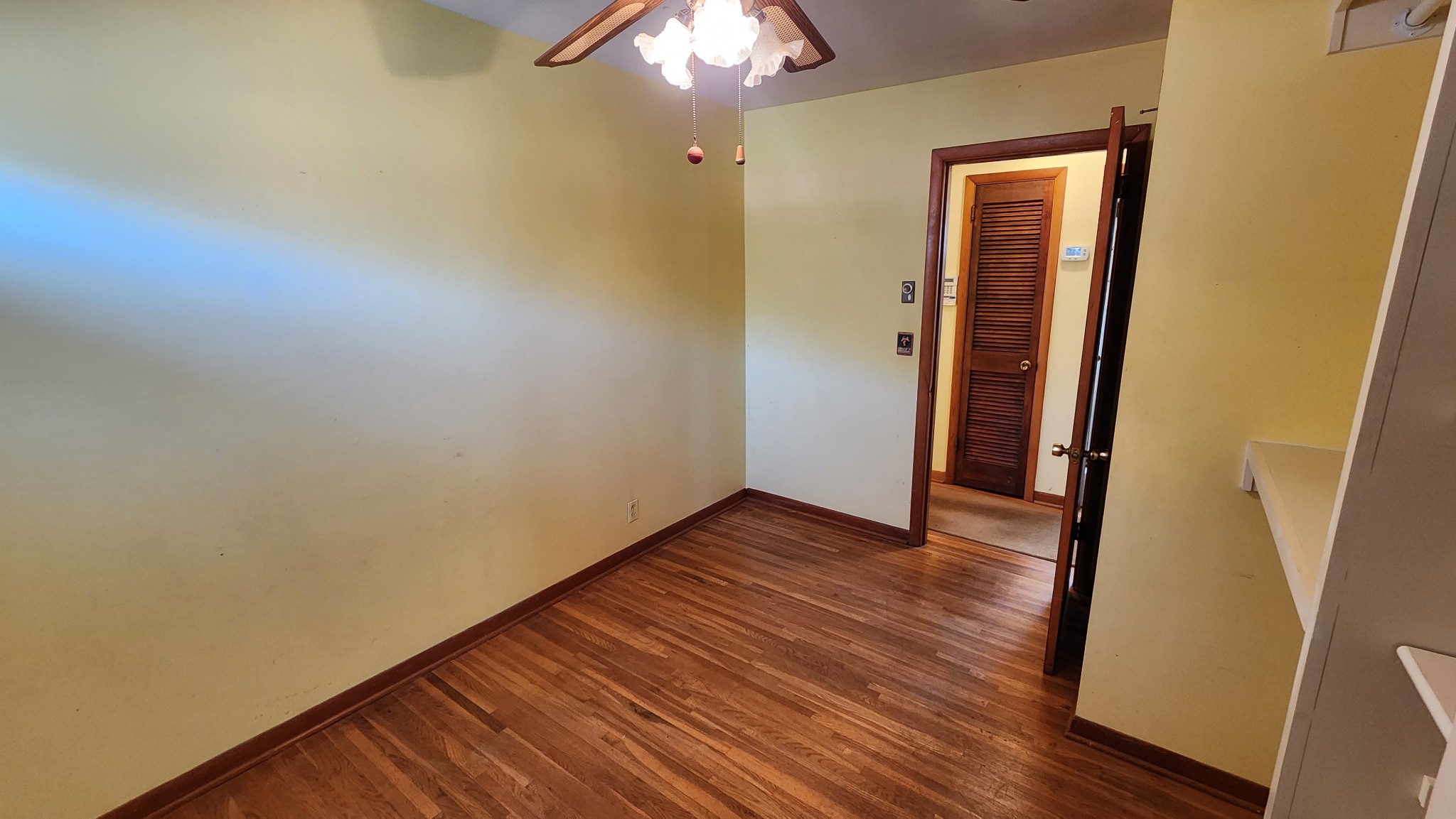 608 May Dr Property Photo 30