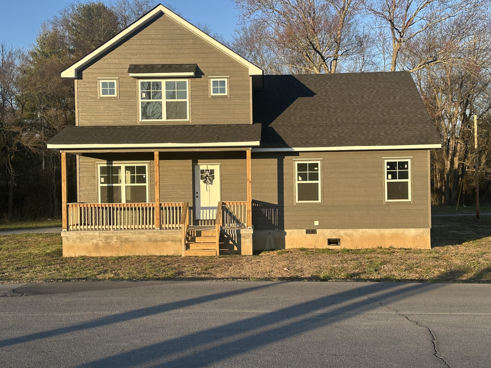 100 Jones Drive Property Photo