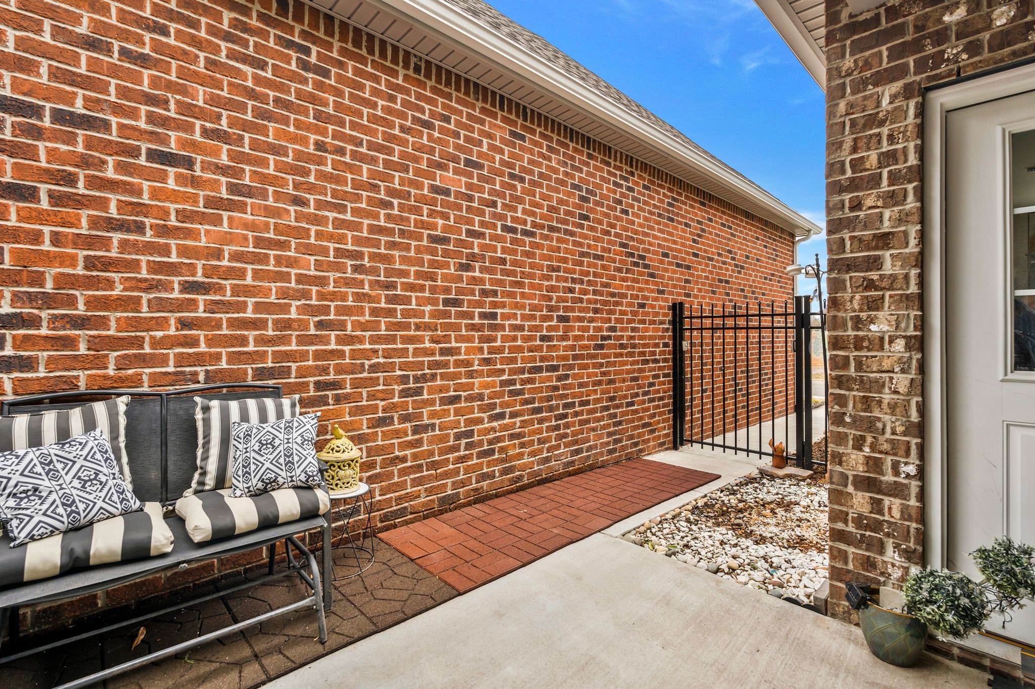 2326 Laurelstone Dr Property Photo 32