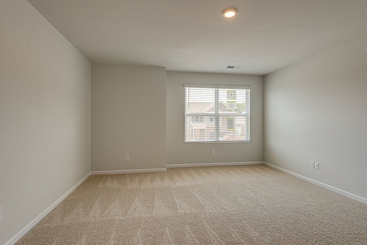 909 Brooklyn Crossing Road Property Photo 15