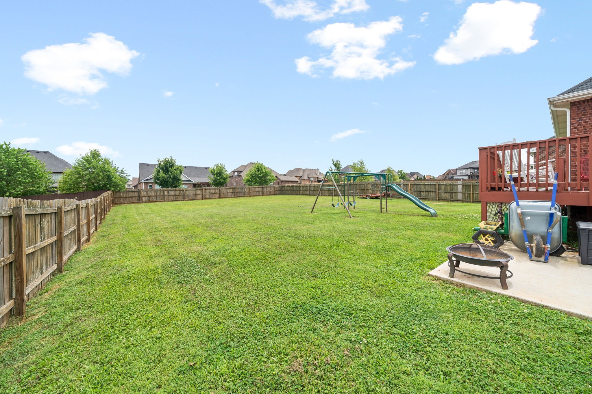 1517 Edgewater Ln Property Photo 32