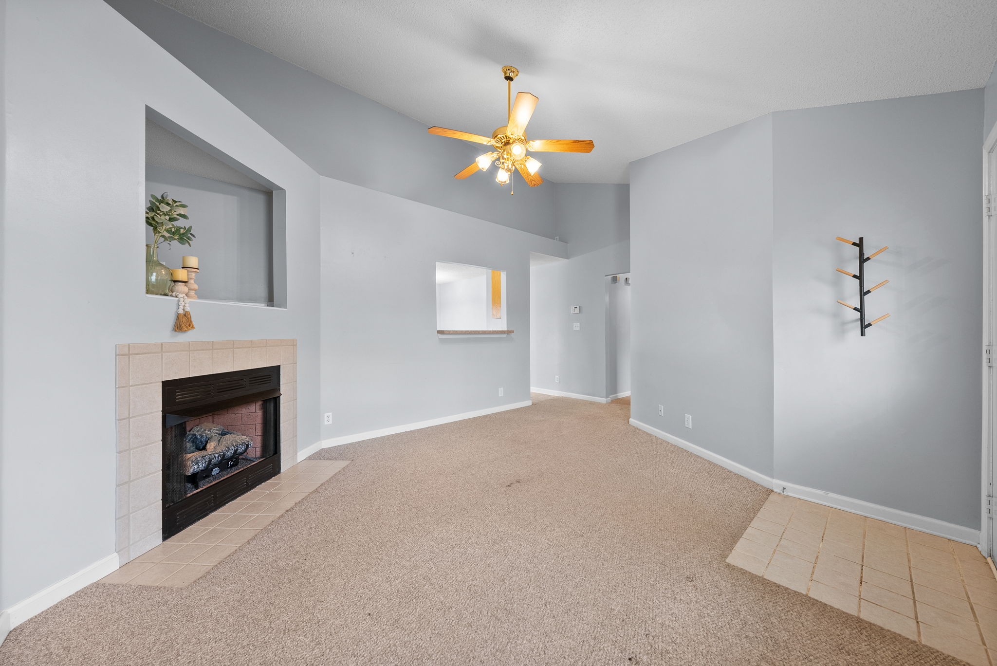 3787 Madeline Ct Property Photo 4