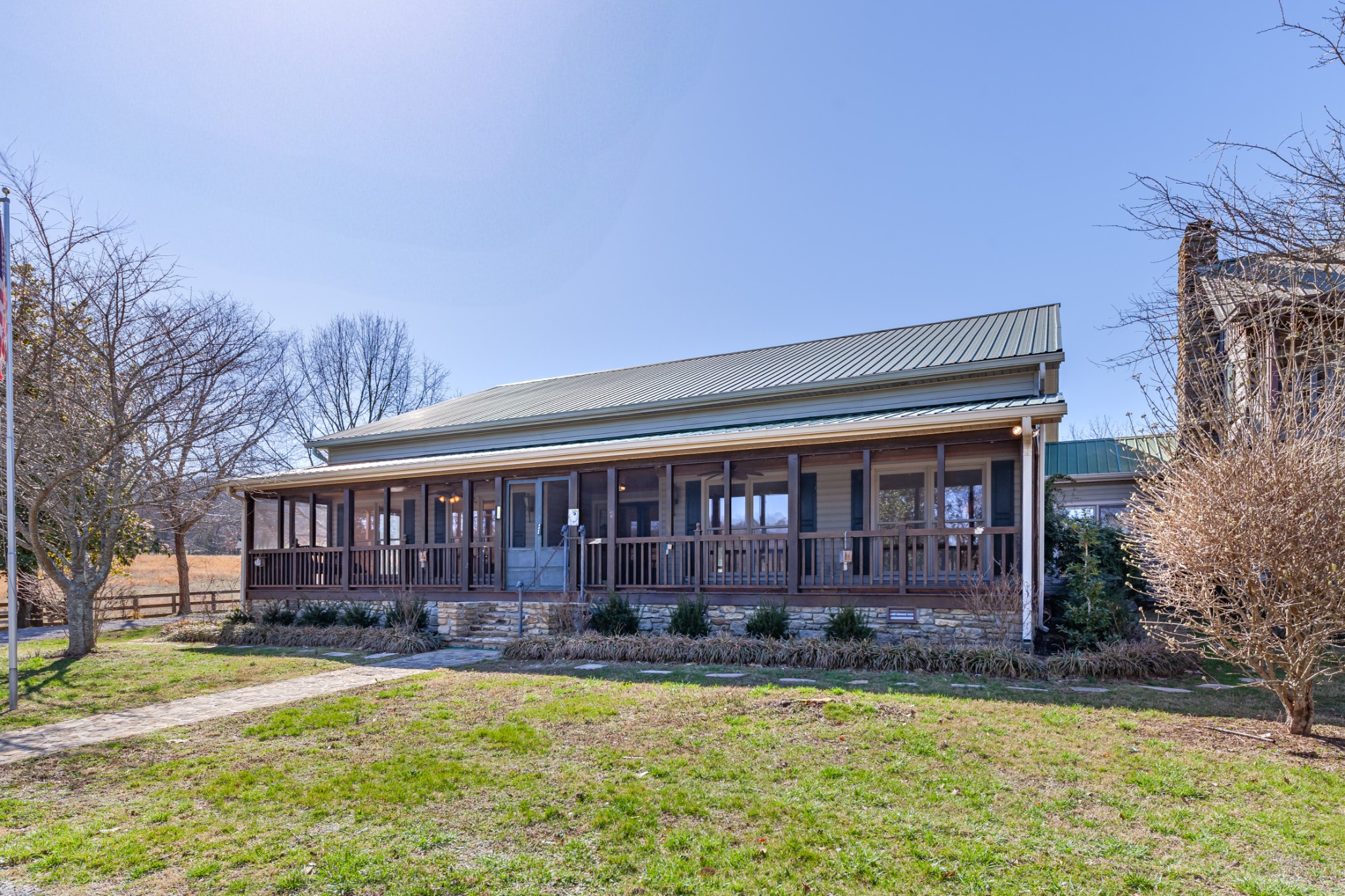 2533 Otis Fowler Rd Property Photo 2