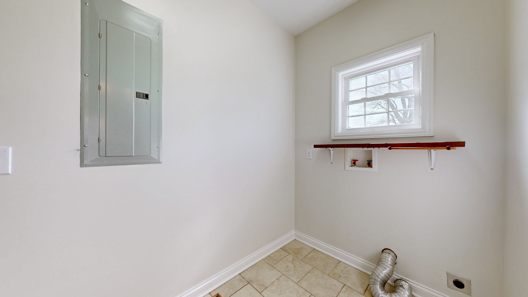 6919 Old Highway 52 Property Photo 10