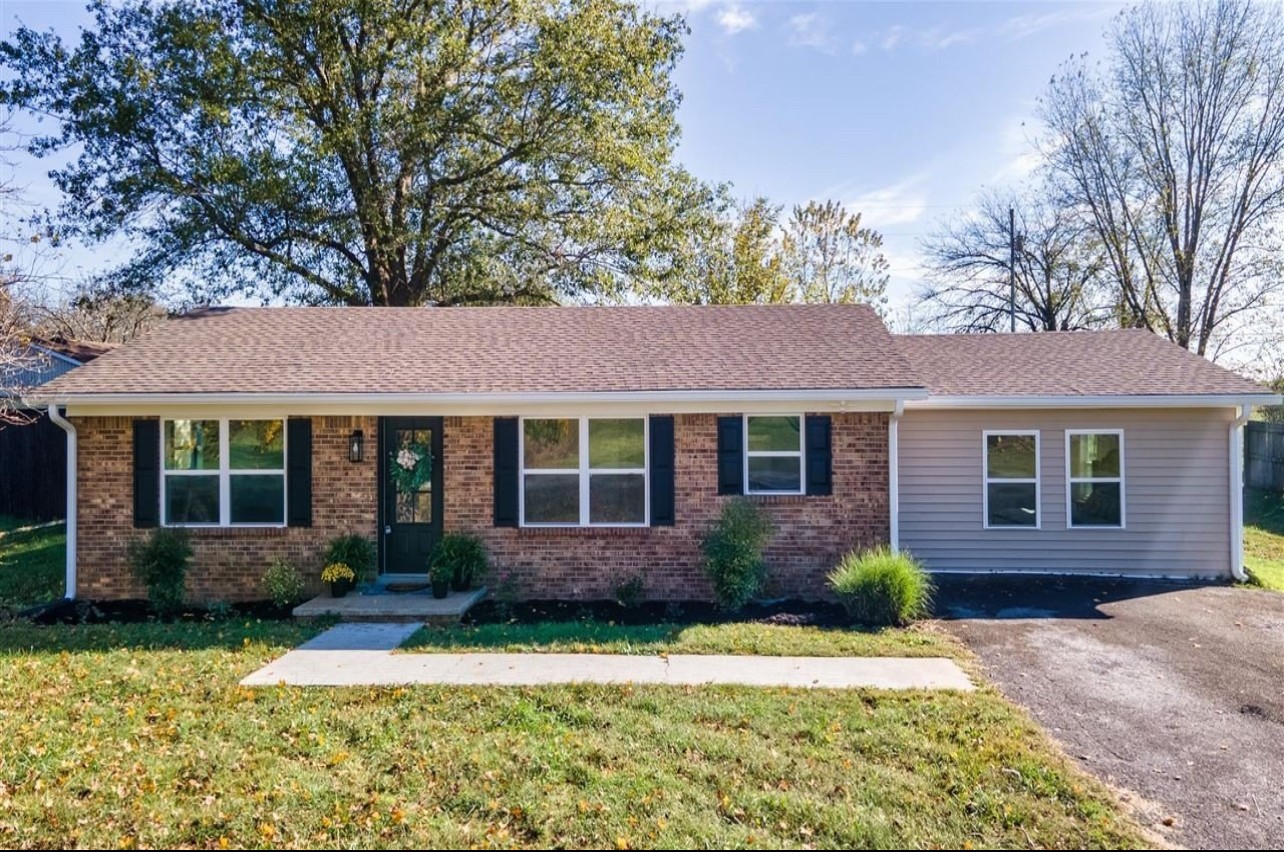 1040 Witt Rd Property Photo