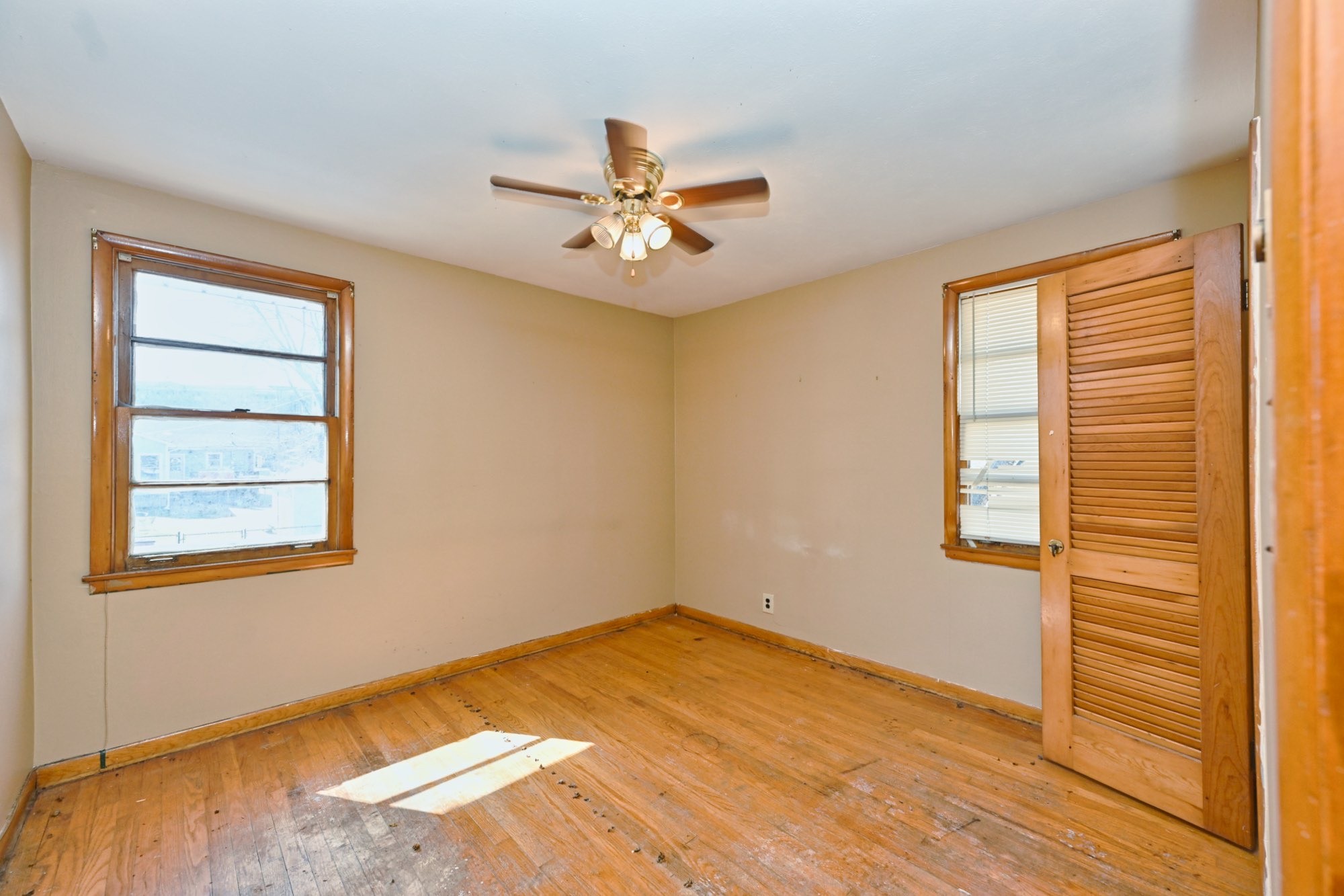 1036 Seymour Ave Property Photo 16