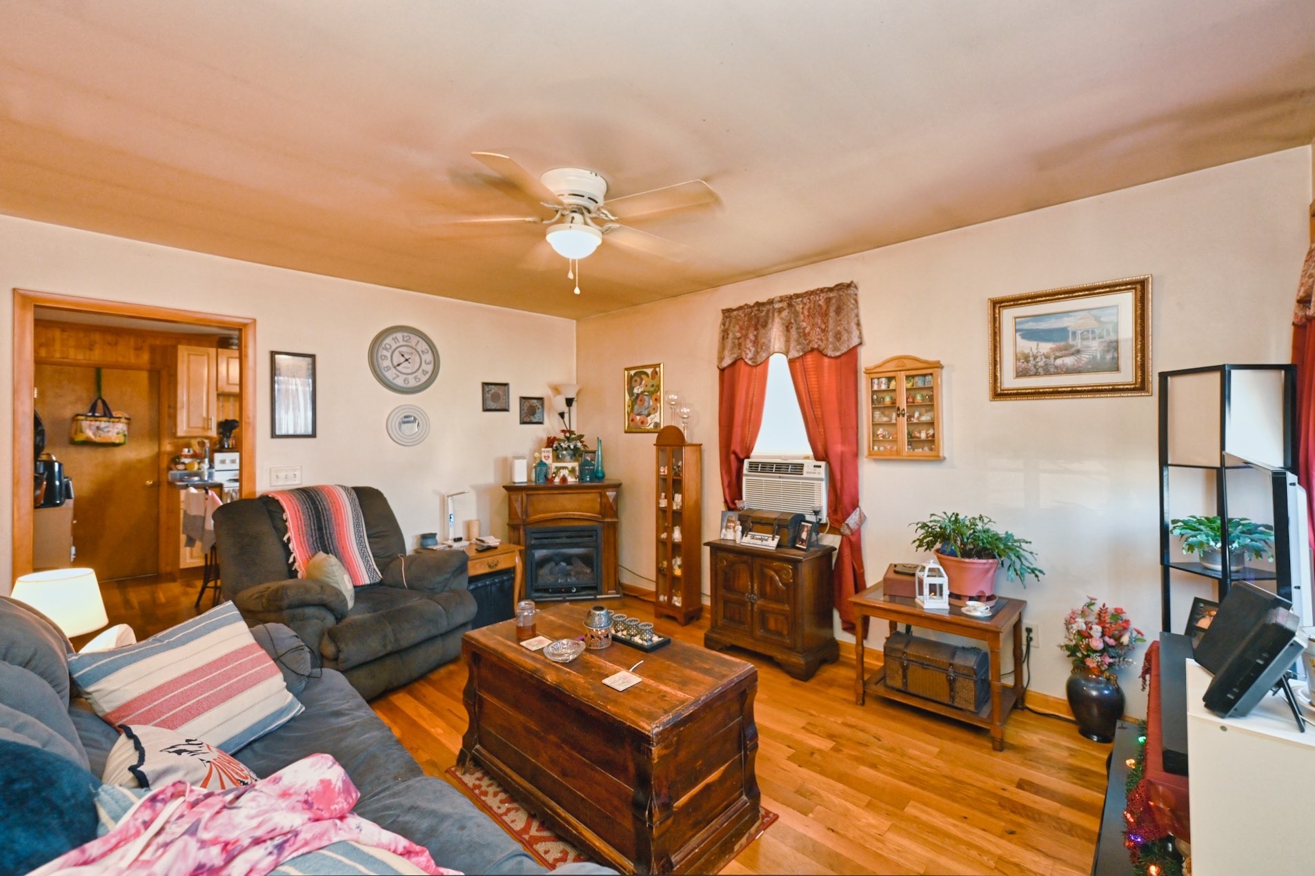1036 Seymour Ave Property Photo 19