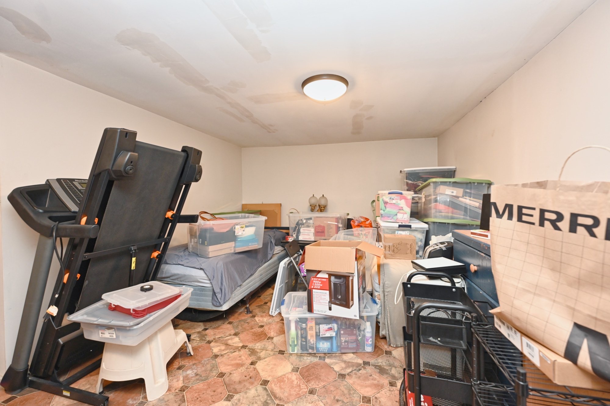 1036 Seymour Ave Property Photo 36
