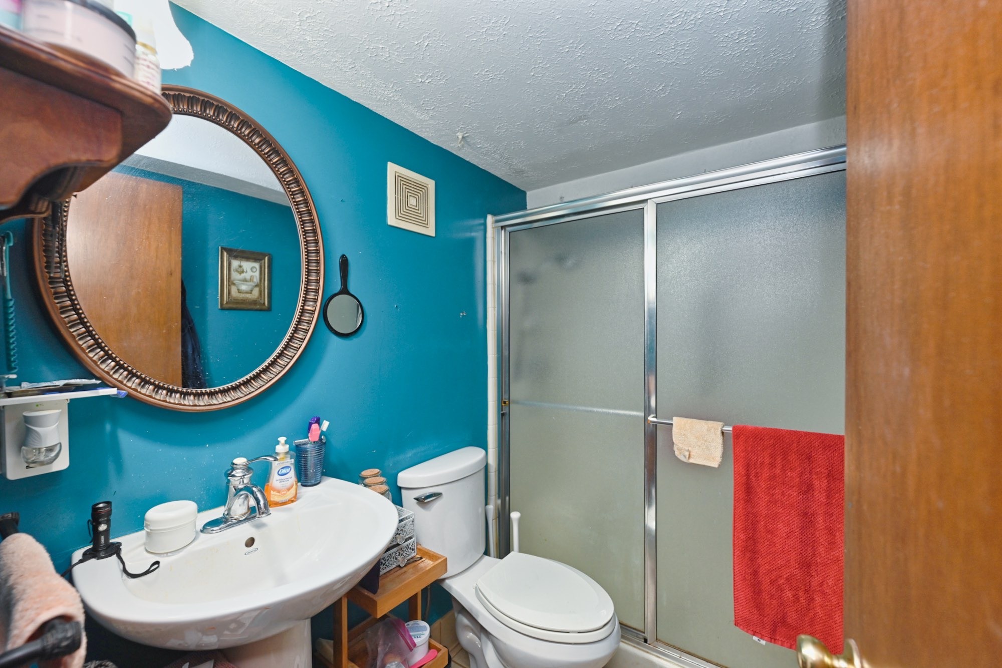 1036 Seymour Ave Property Photo 39