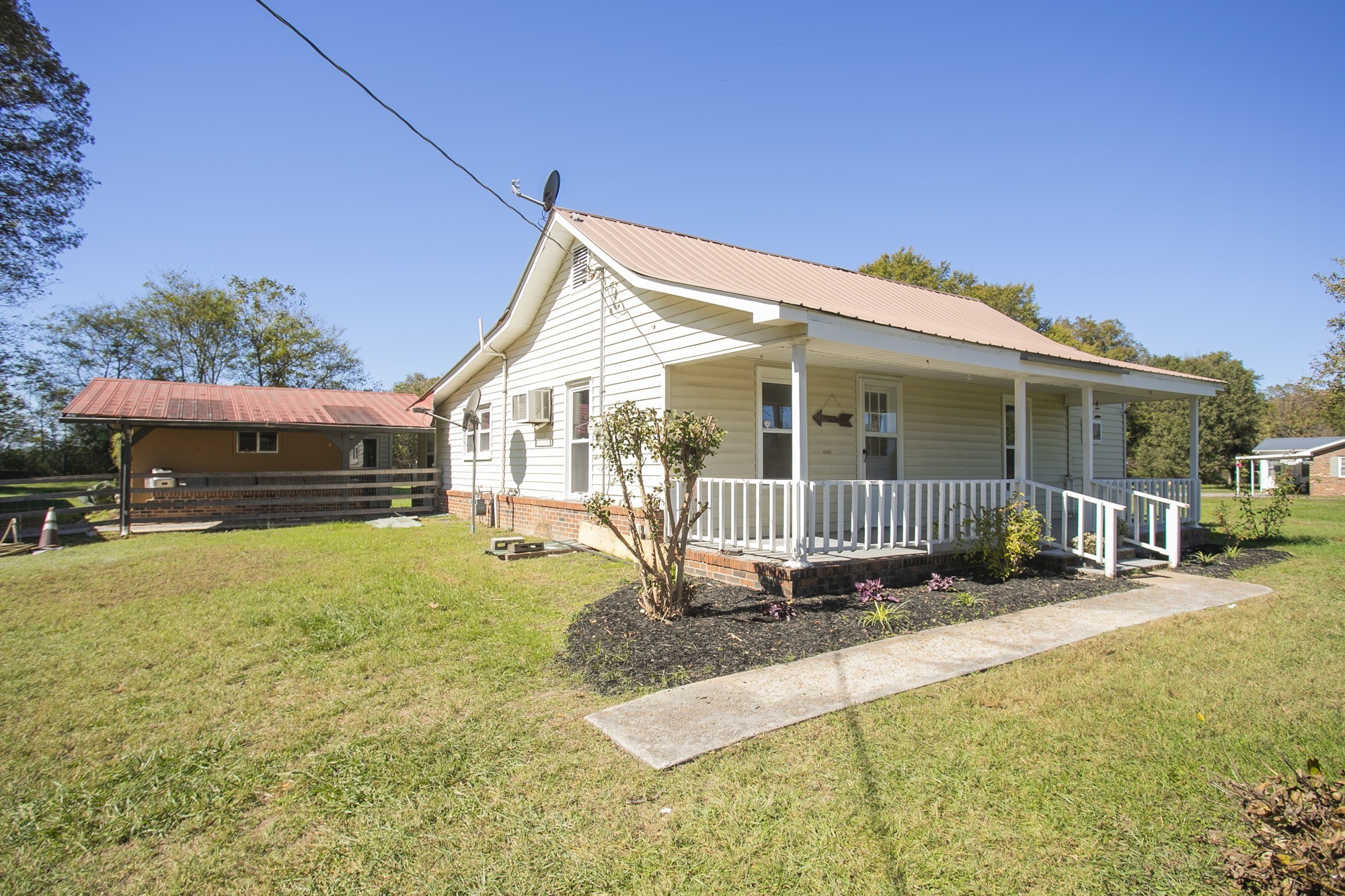 118 Roscoe Lynn Rd Property Photo 6
