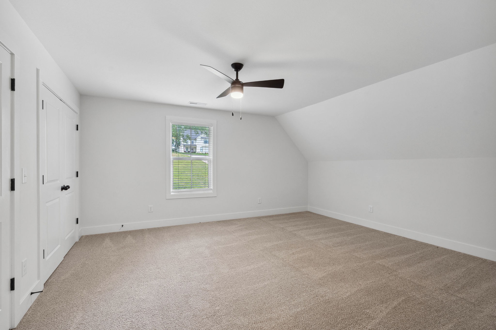 962 Belmont Rd Property Photo 27