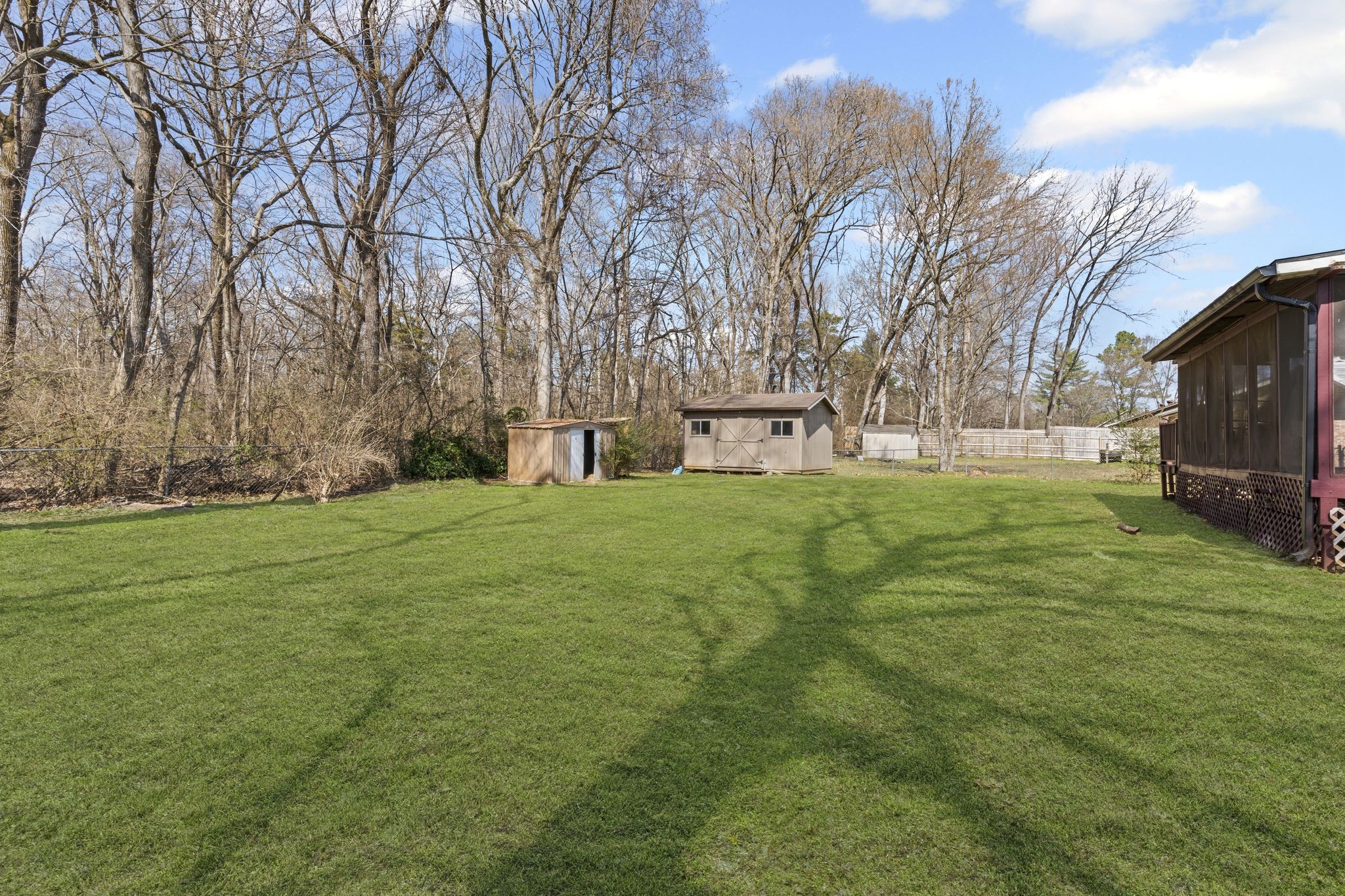 524 Bragg Ave Property Photo 2