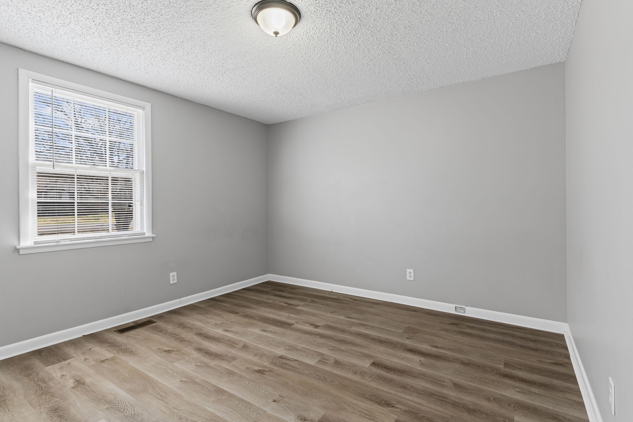 524 Bragg Ave Property Photo 15