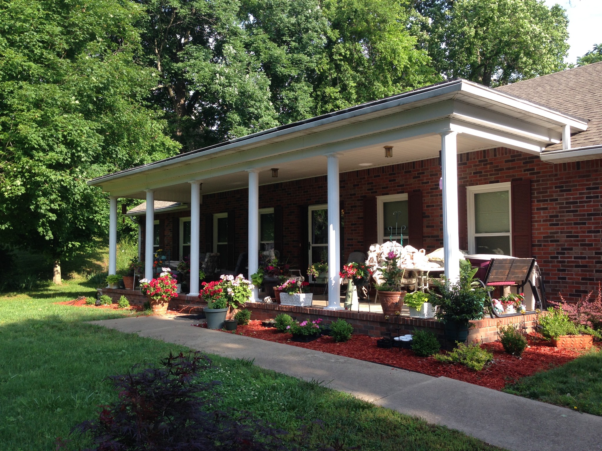401 Lakeside Dr Property Photo