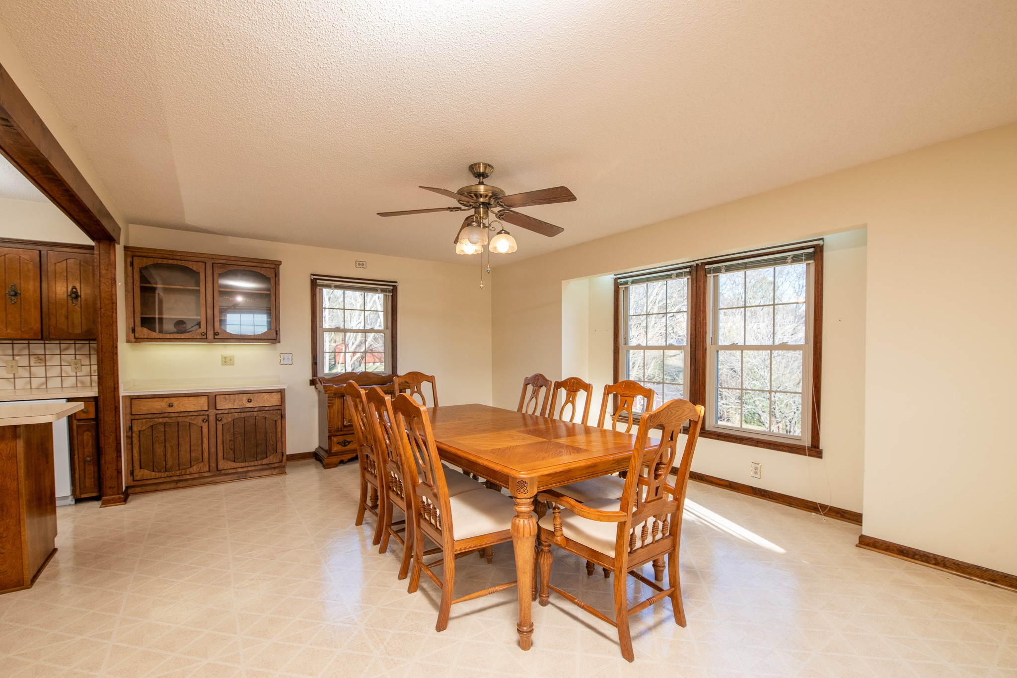 603 E Angela Cir Property Photo 11