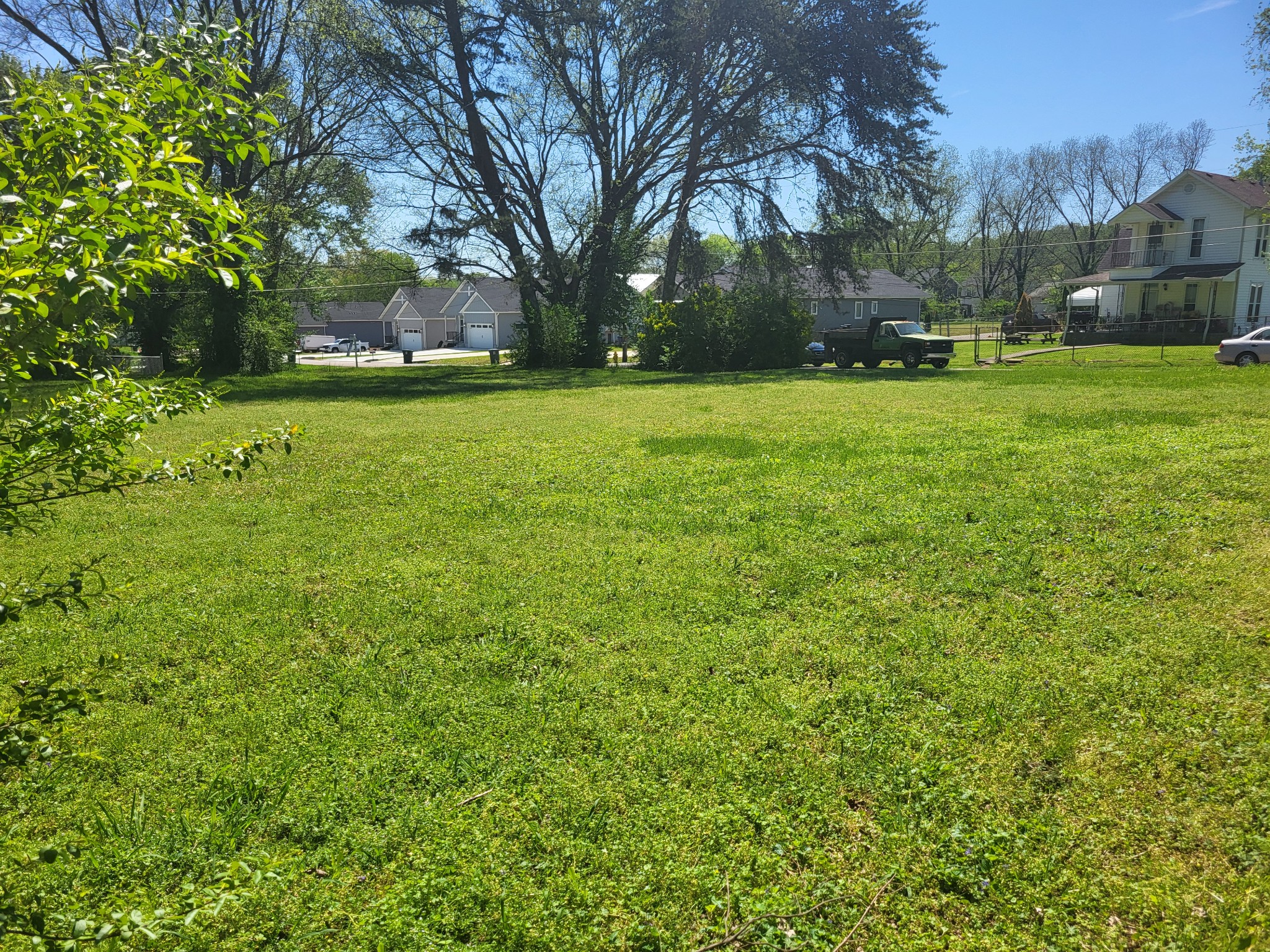2419 Maple St Property Photo 12