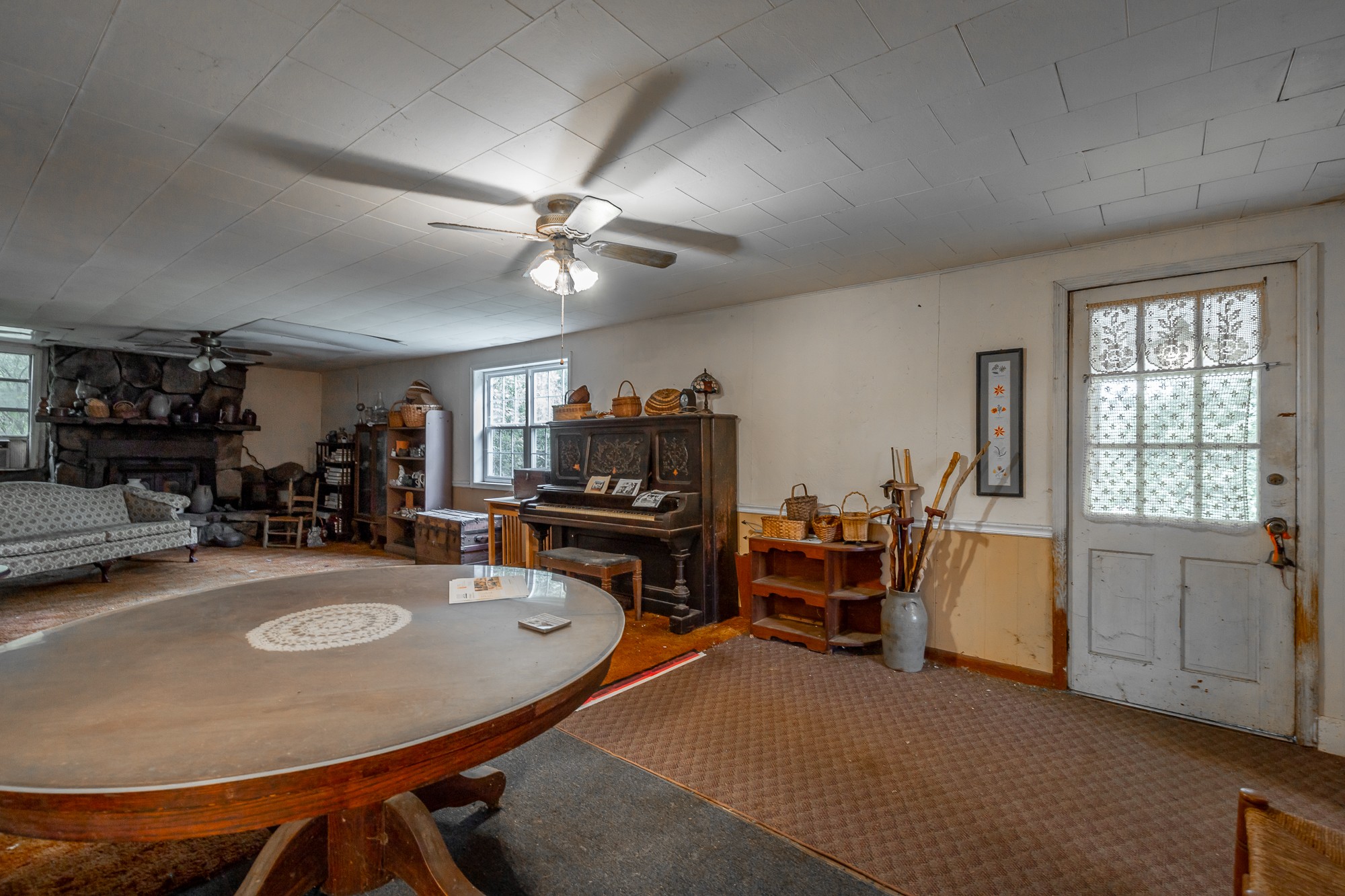 2419 Maple St Property Photo 18